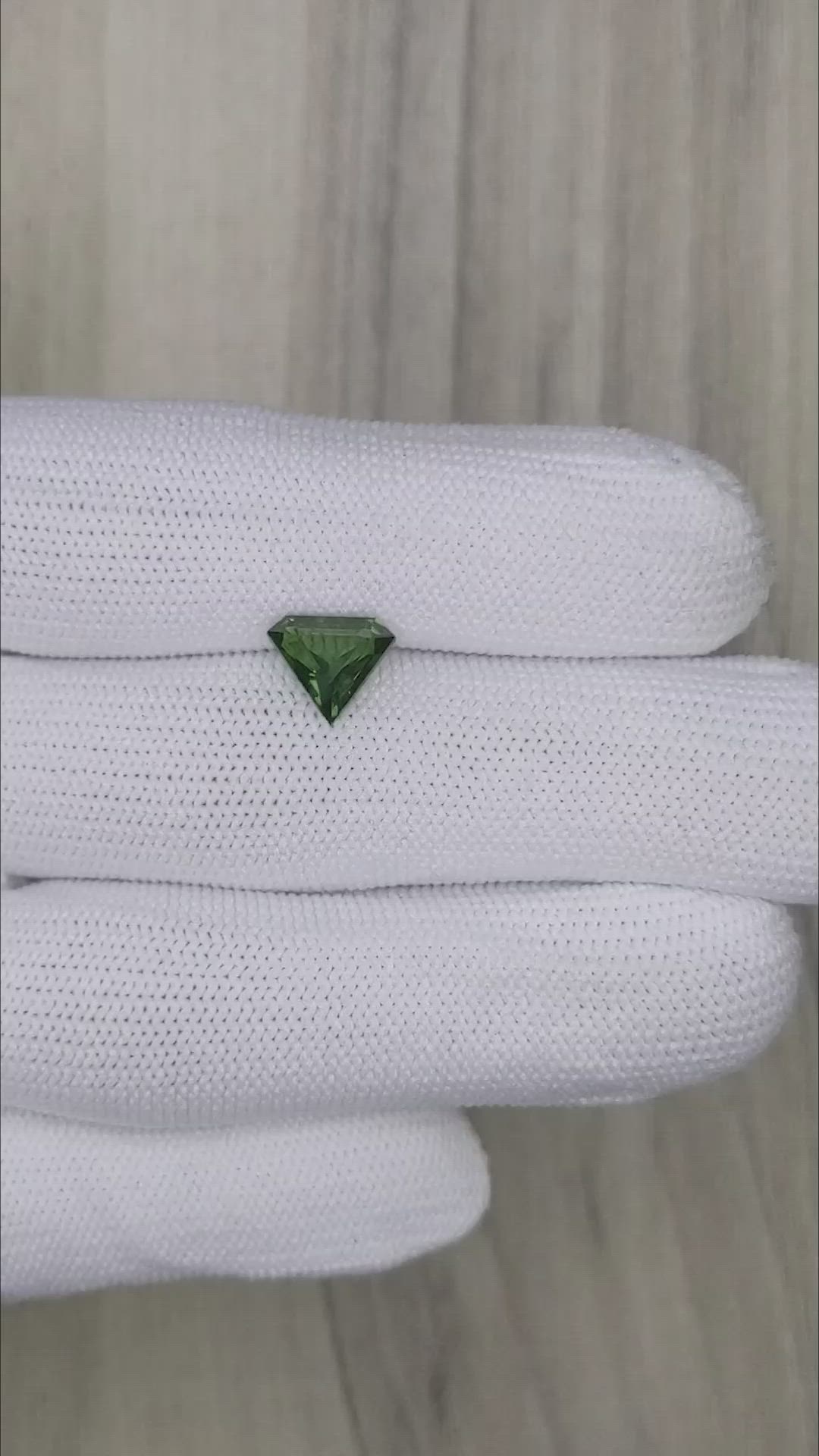 2.01 Ct. Green Sapphire from Ceylon (Sri Lanka) Size Video