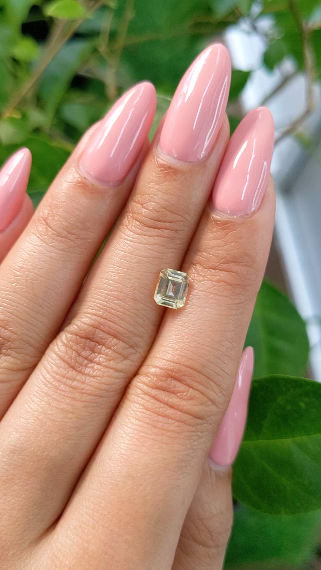1.15 Ct. Yellow Sapphire from Ceylon (Sri Lanka) Size Video