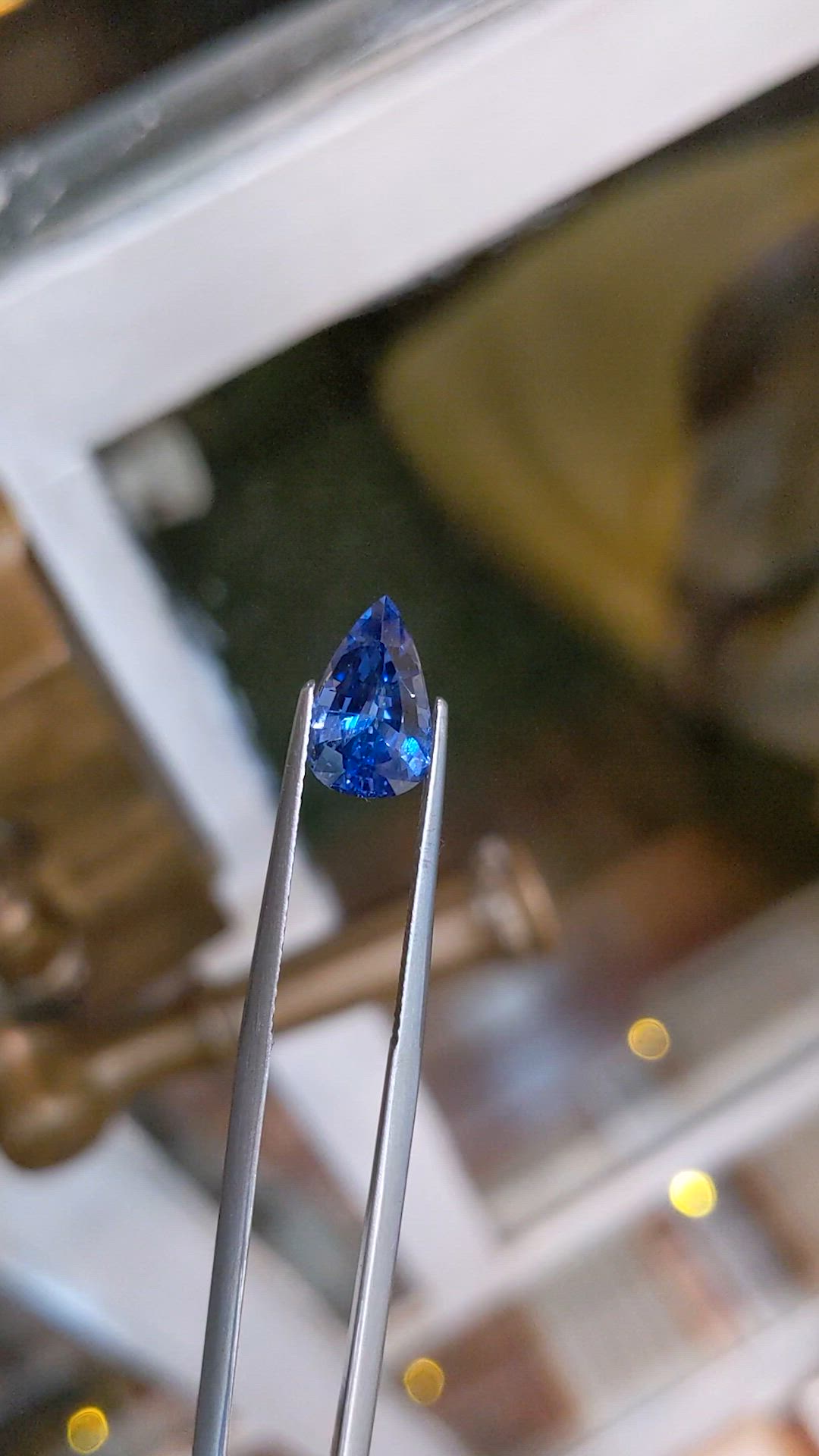 2.66 Ct. Blue Sapphire from Ceylon (Sri Lanka) Size Video