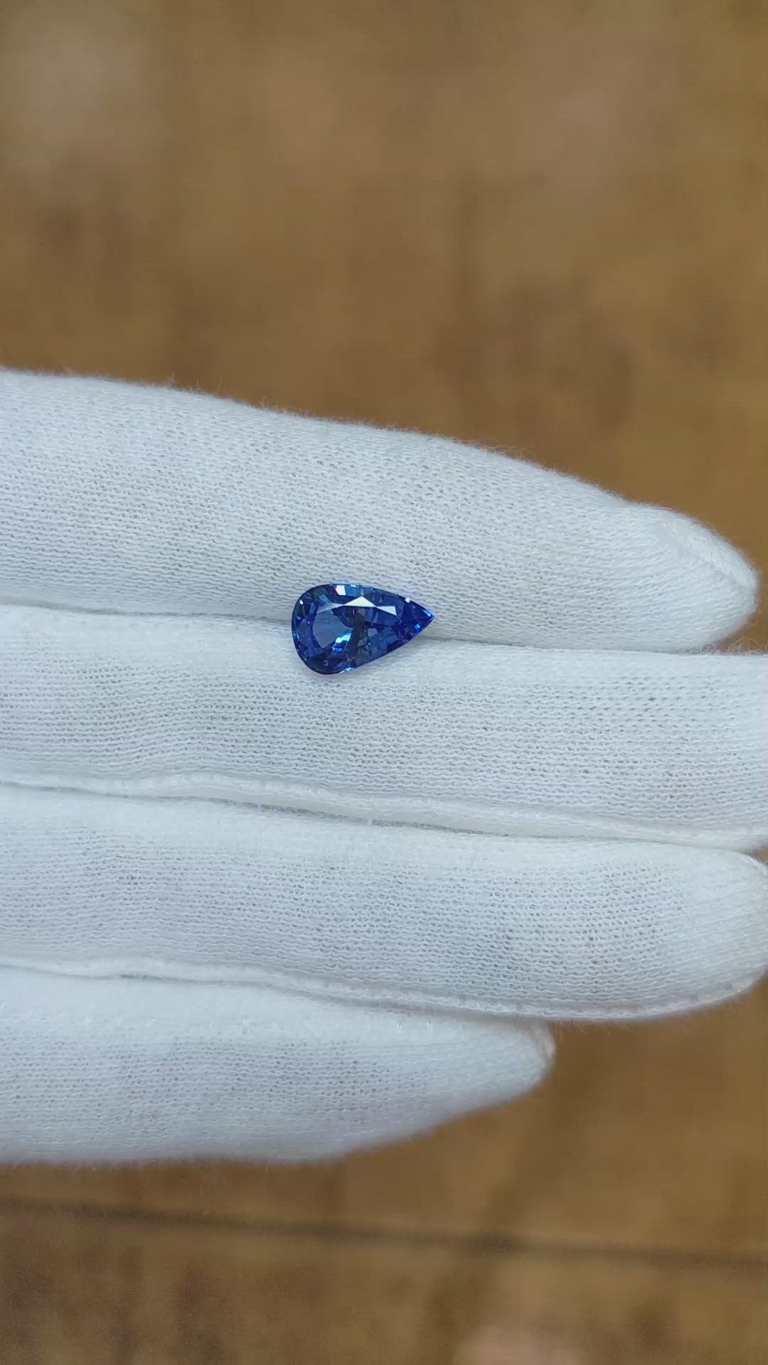 2.66 Ct. Blue Sapphire from Ceylon (Sri Lanka) Size Video