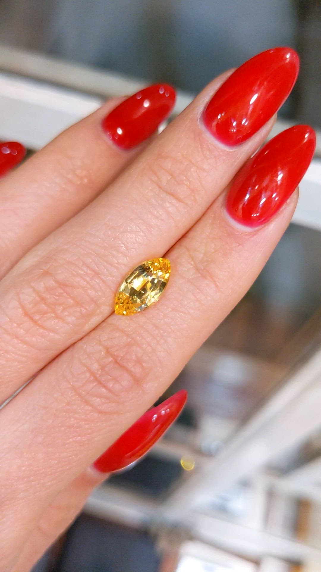 2.58 Ct. Yellow Sapphire from Ceylon (Sri Lanka) Size Video