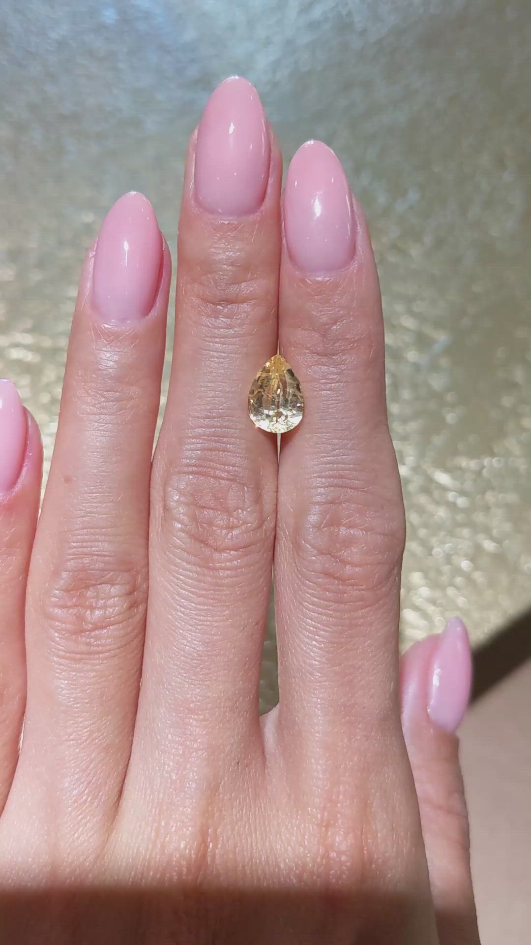 2.91 Ct. Yellow Sapphire from Ceylon (Sri Lanka) Size Video