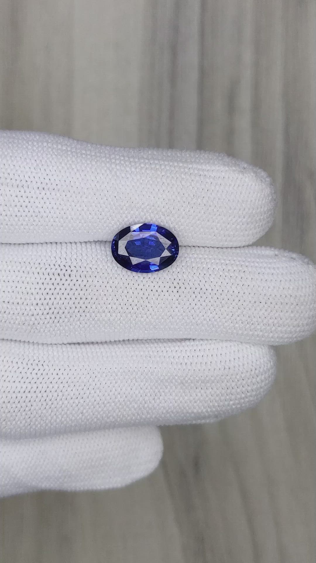 3.48 Ct. Blue Sapphire from Ceylon (Sri Lanka) Size Video