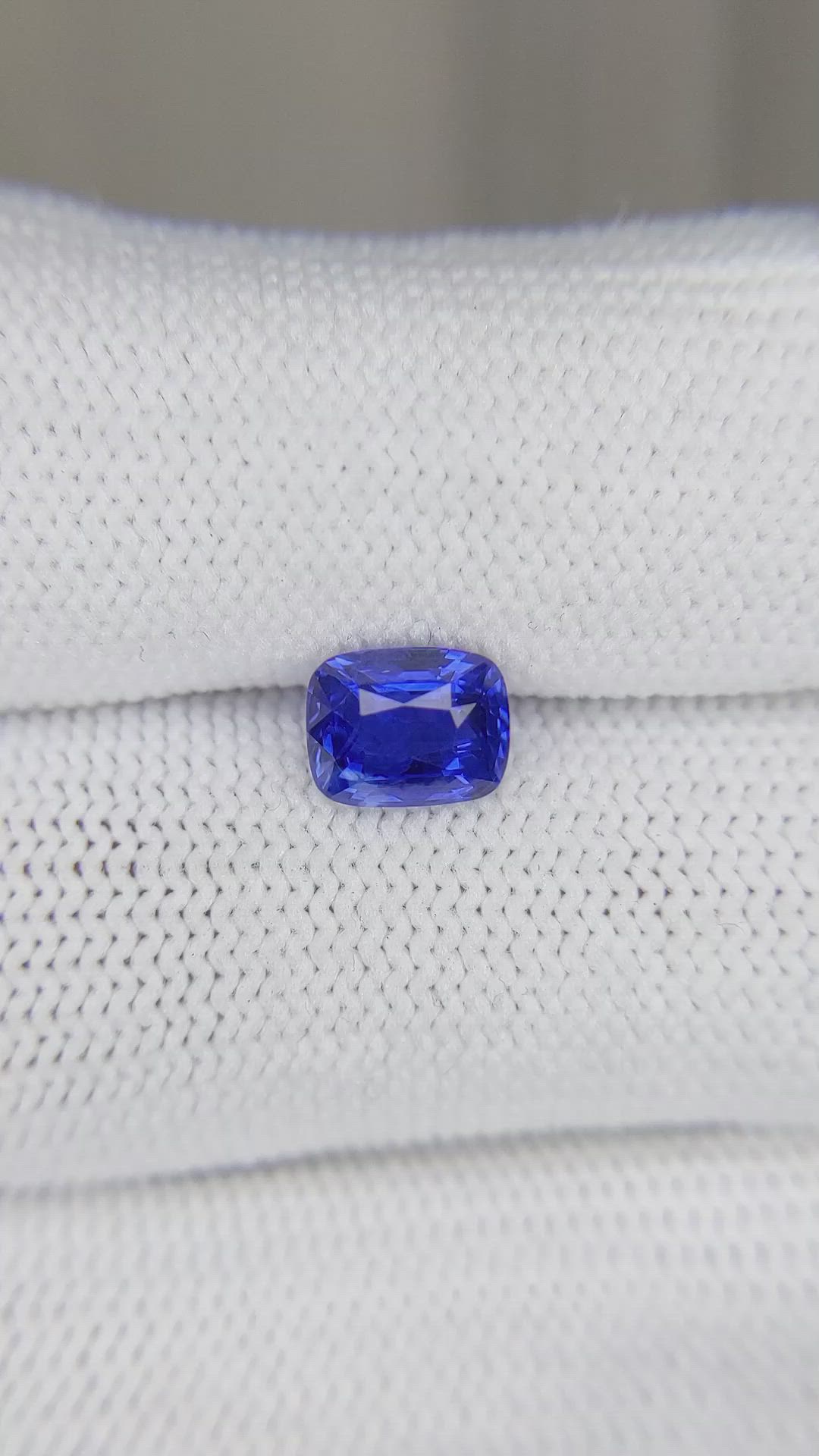 1.54 Ct. Blue Sapphire from Ceylon (Sri Lanka) Size Video
