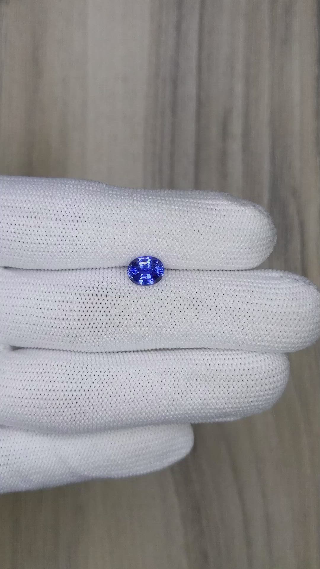 1.42 Ct. Blue Sapphire from Ceylon (Sri Lanka) Size Video