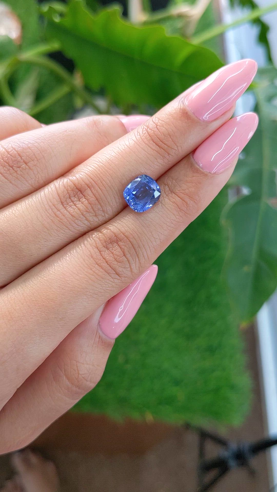 4.03 Ct. Blue Sapphire from Ceylon (Sri Lanka) Size Video