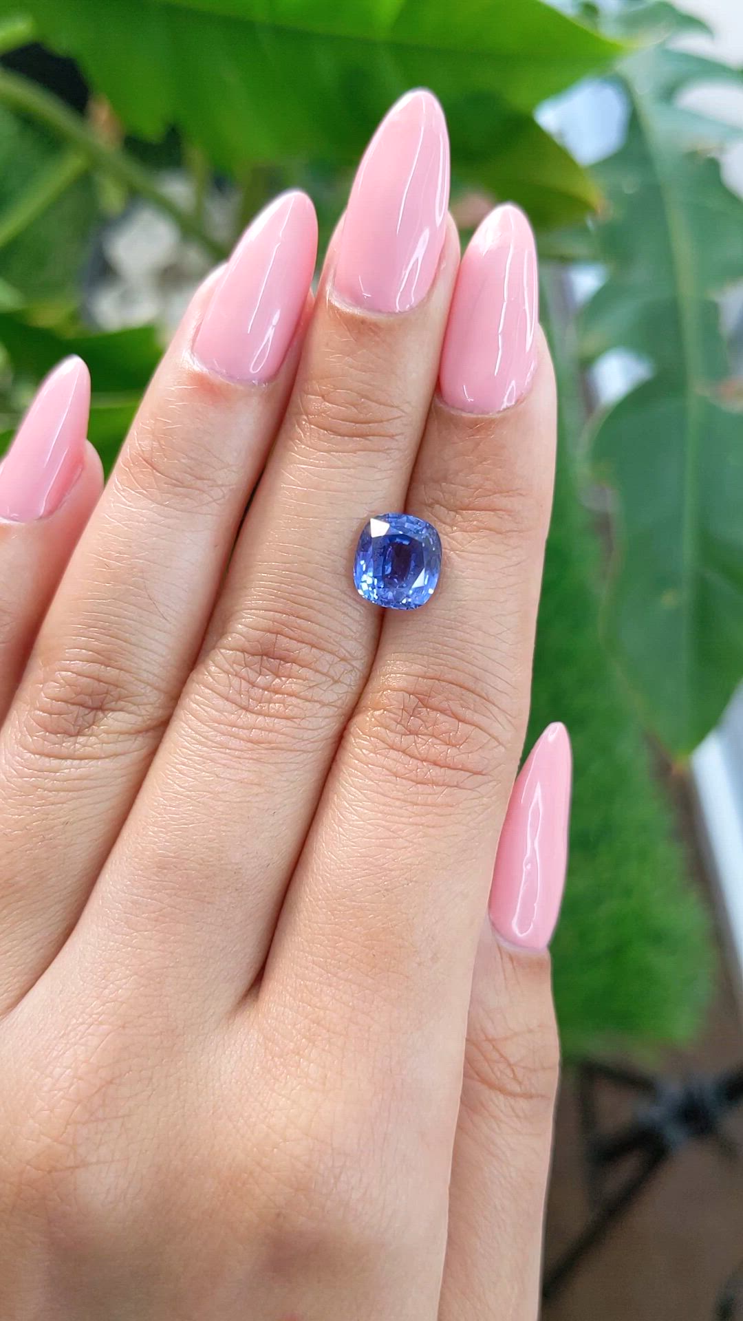 4.03 Ct. Blue Sapphire from Ceylon (Sri Lanka) Size Video