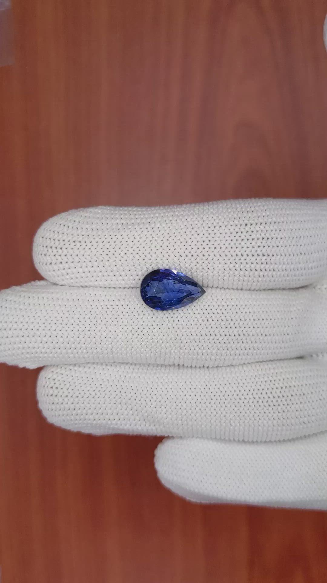 5.07 Ct. Blue Sapphire from Ceylon (Sri Lanka) Size Video