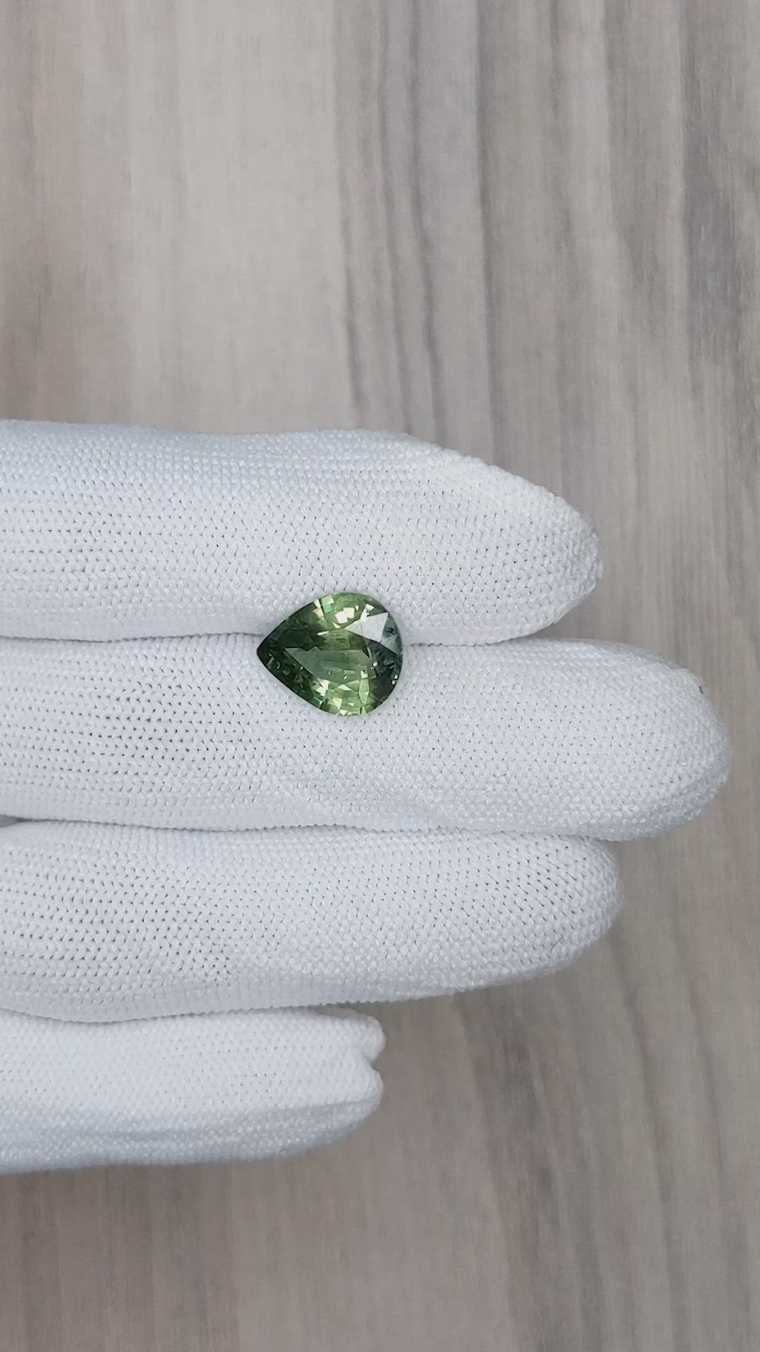 5.12 Ct. Bluish Green Sapphire from Ceylon (Sri Lanka) Size Video