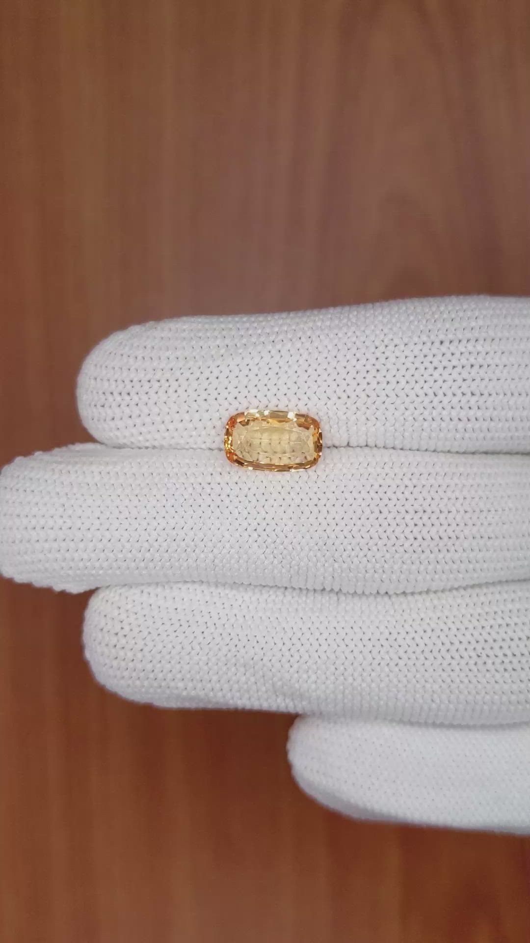 2.89 Ct. Peach Sapphire from Ceylon (Sri Lanka) Size Video