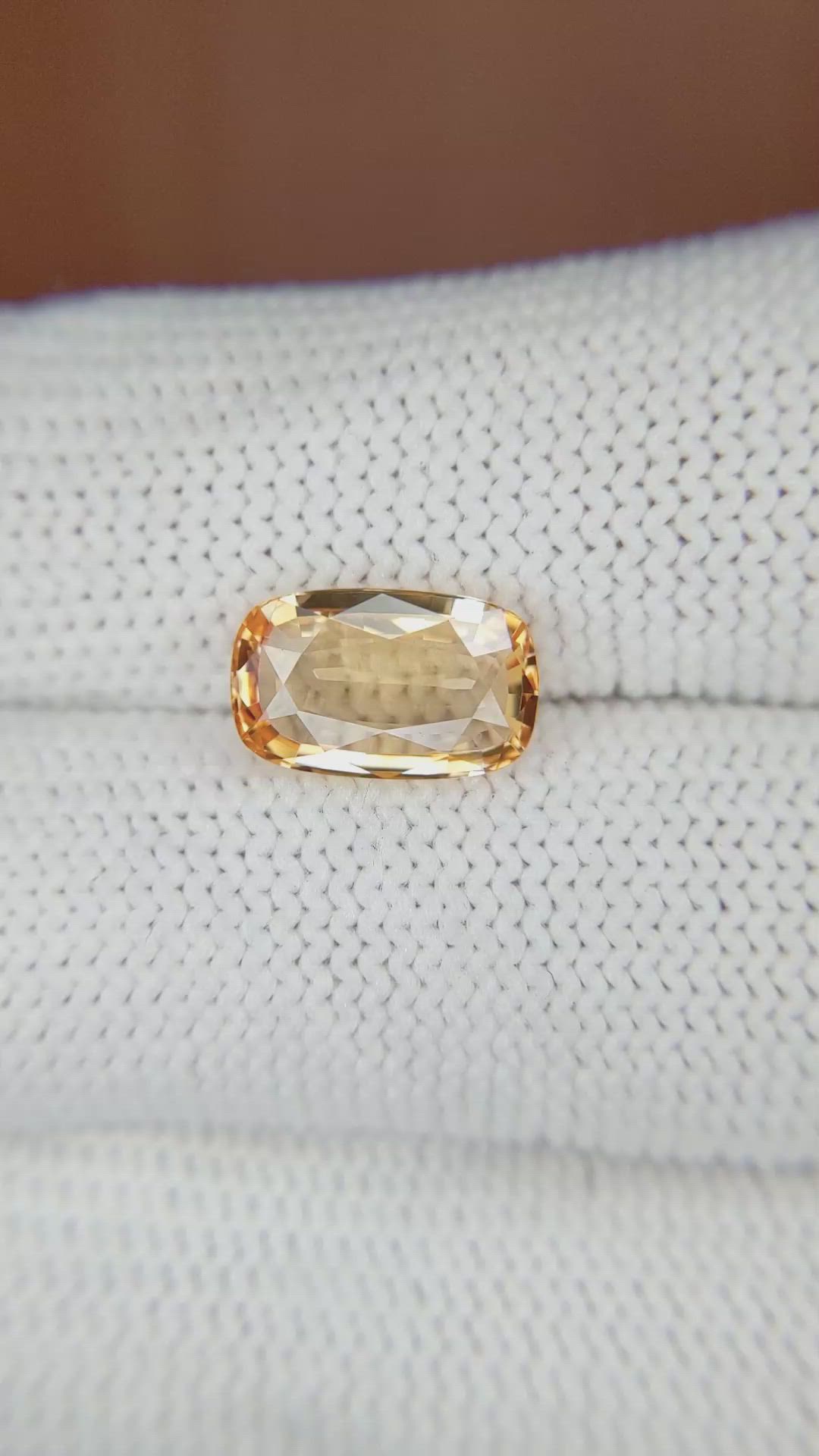 2.89 Ct. Peach Sapphire from Ceylon (Sri Lanka) Size Video