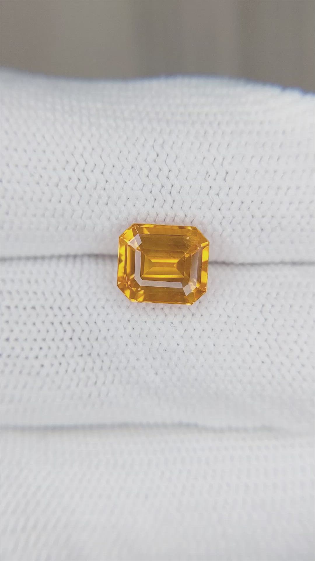 3.58 Ct. Orange Sapphire from Ceylon (Sri Lanka) Size Video