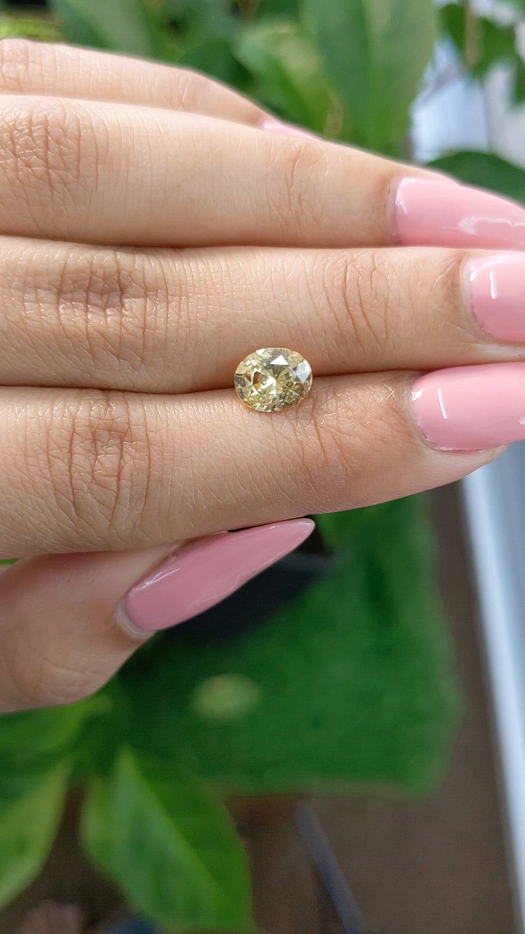 1.40 Ct. Yellow Sapphire from Ceylon (Sri Lanka) Size Video