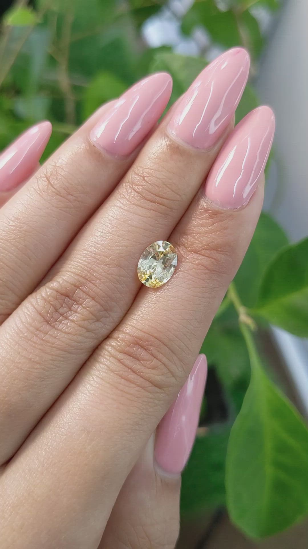 1.57 Ct. Yellow Sapphire from Ceylon (Sri Lanka) Size Video
