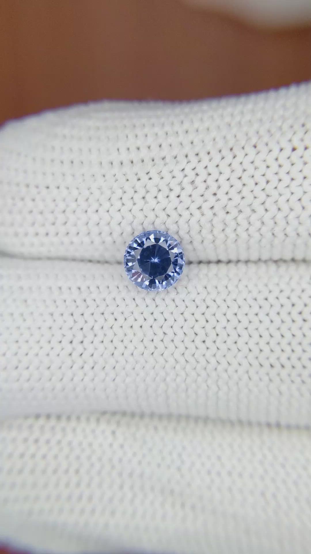 1.05 Ct. Blue Sapphire from Ceylon (Sri Lanka) Size Video