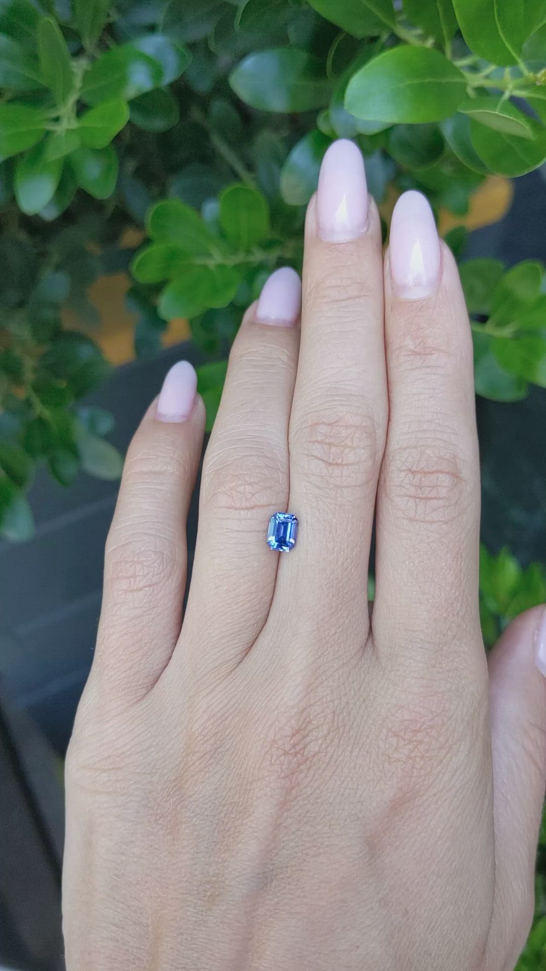 1.05 Ct. Blue Sapphire from Ceylon (Sri Lanka) Size Video