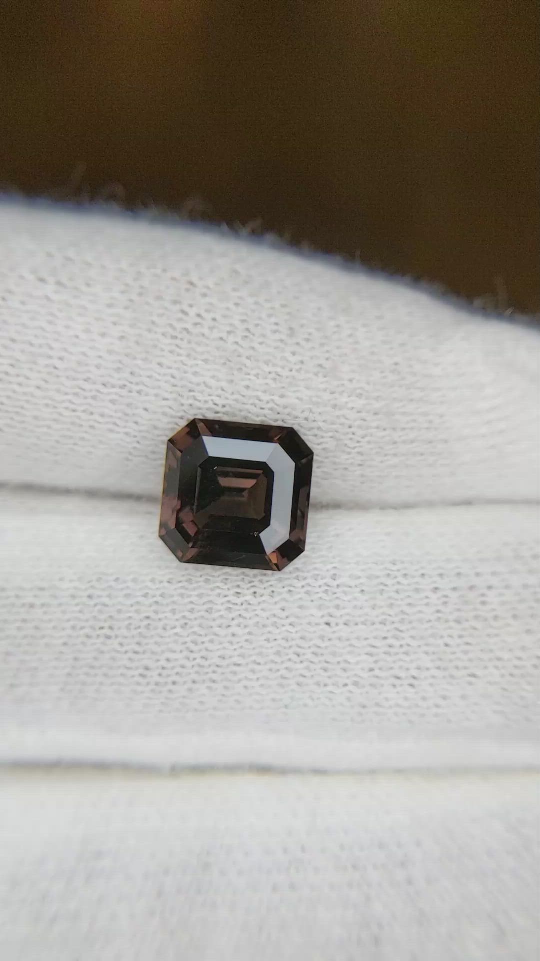 3.26 Ct. Brown Sapphire from Ceylon (Sri Lanka) Size Video