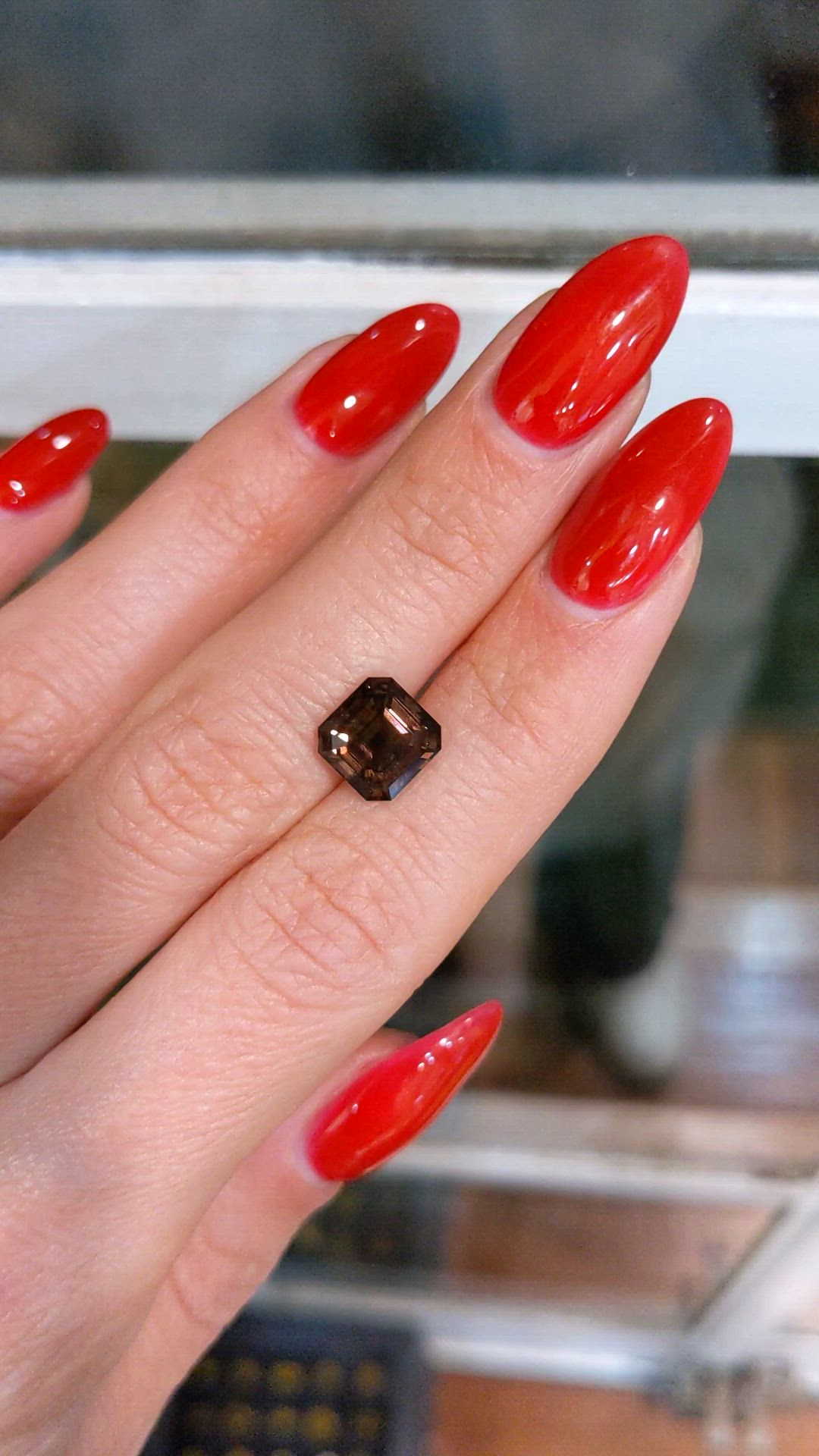 3.26 Ct. Brown Sapphire from Ceylon (Sri Lanka) Size Video