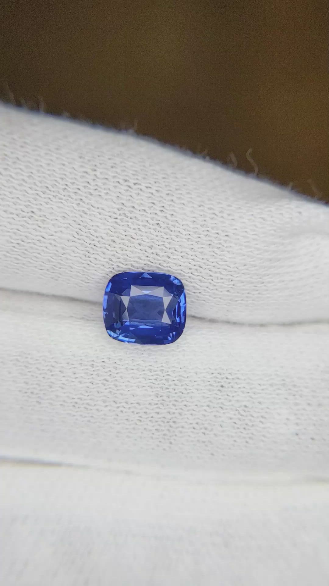 2.02 Ct. Blue Sapphire from Ceylon (Sri Lanka) Size Video
