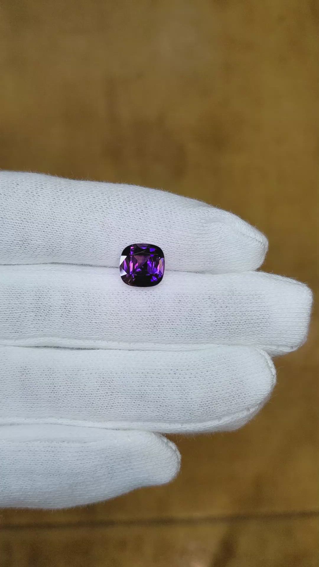 3.04 Ct. Bluish Purple Sapphire from Ceylon (Sri Lanka) Size Video