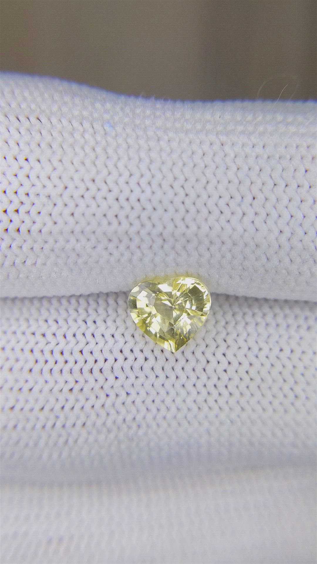1.30 Ct. Yellow Sapphire from Ceylon (Sri Lanka) Size Video