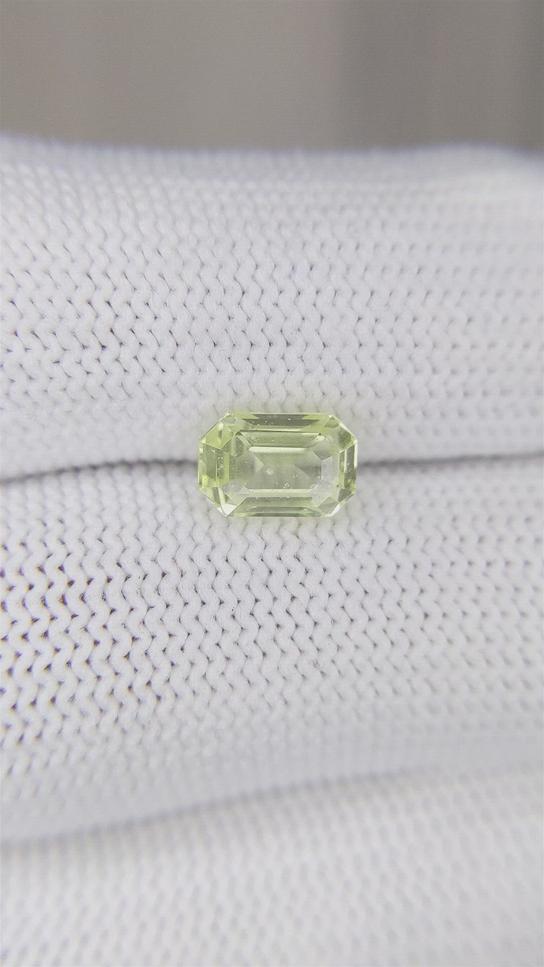 1.80 Ct. Greenish Yellow Sapphire from Ceylon (Sri Lanka) Size Video