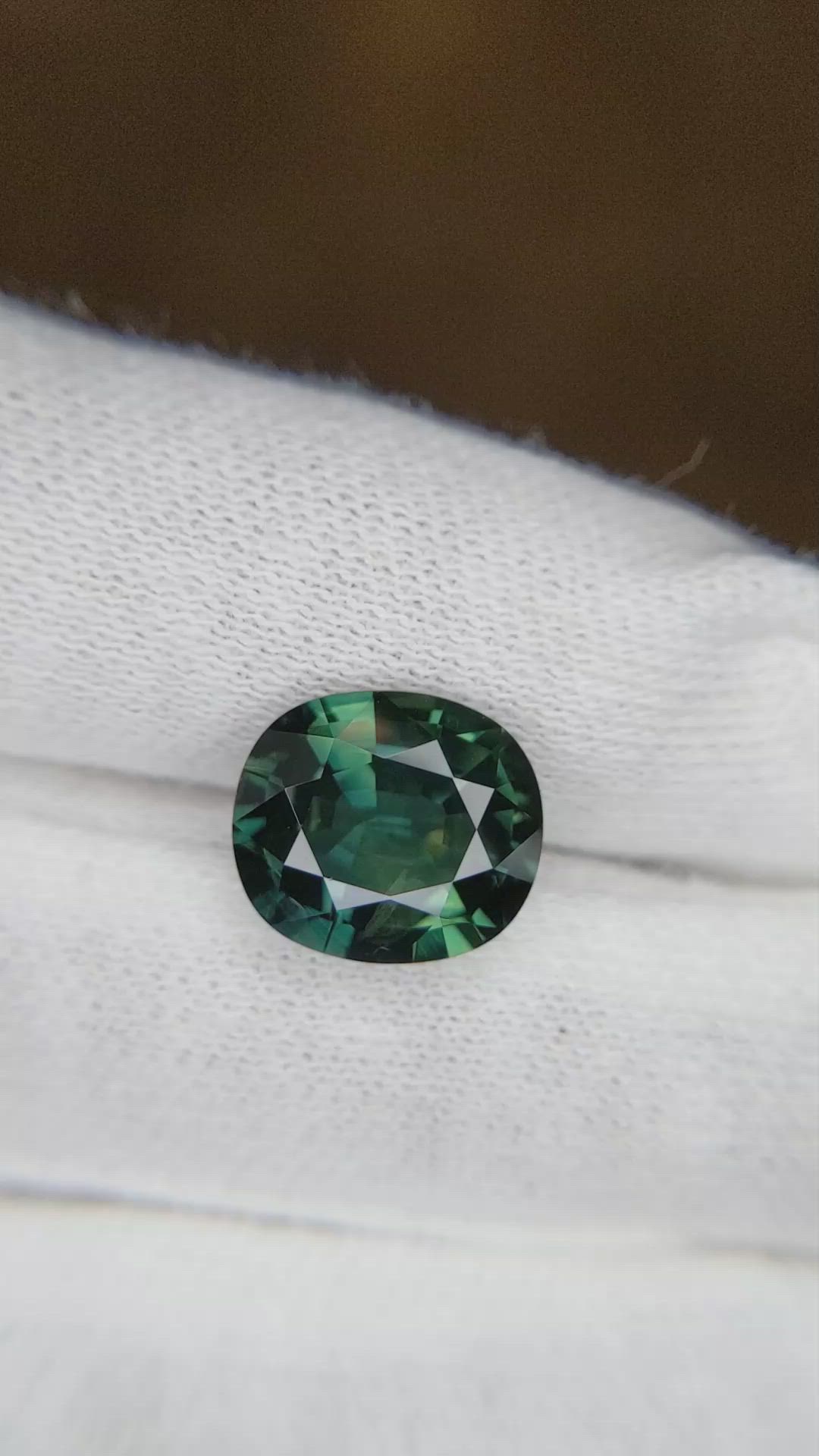 5.37 Ct. Bluish Green Sapphire from Ceylon (Sri Lanka) Size Video
