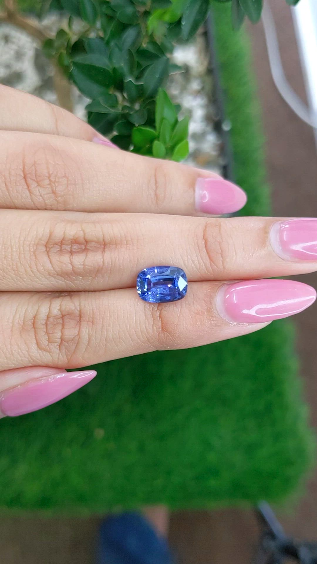 2.67 Ct. Blue Sapphire from Ceylon (Sri Lanka) Size Video