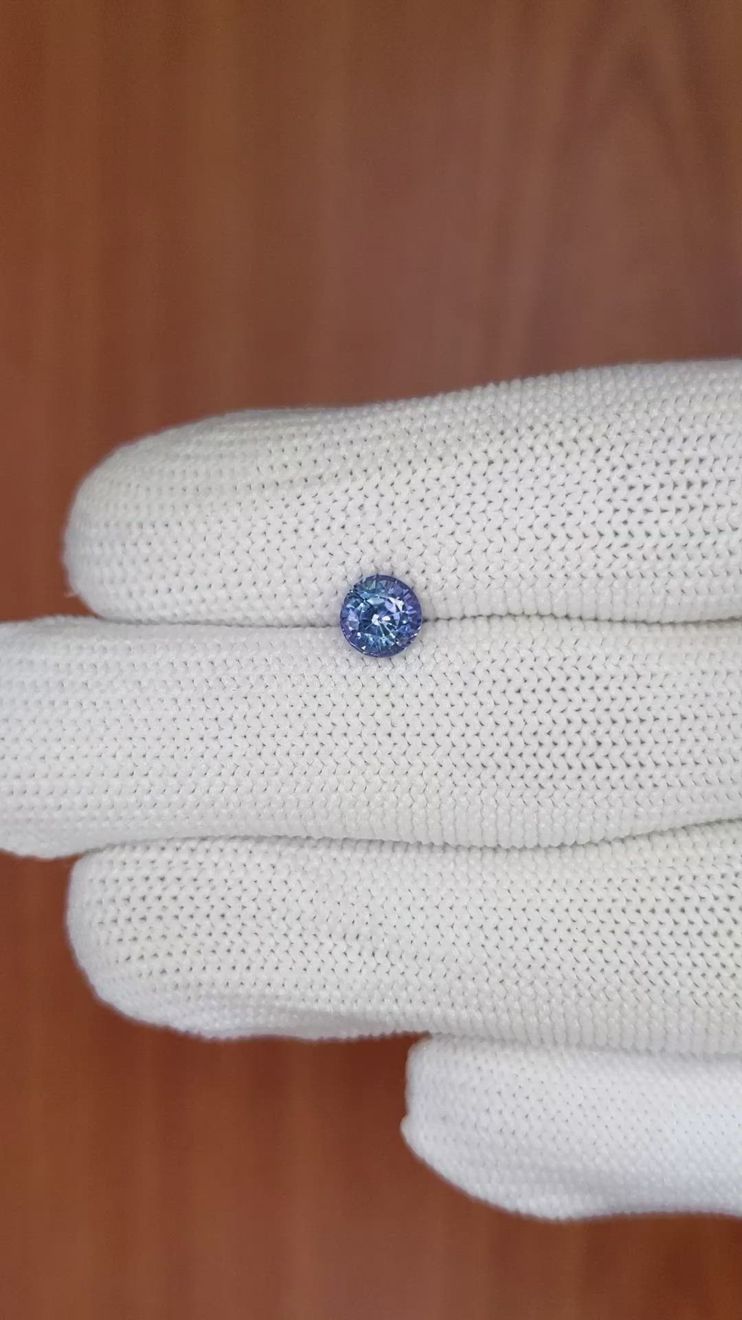 1.01 Ct. Blue Sapphire from Ceylon (Sri Lanka) Size Video
