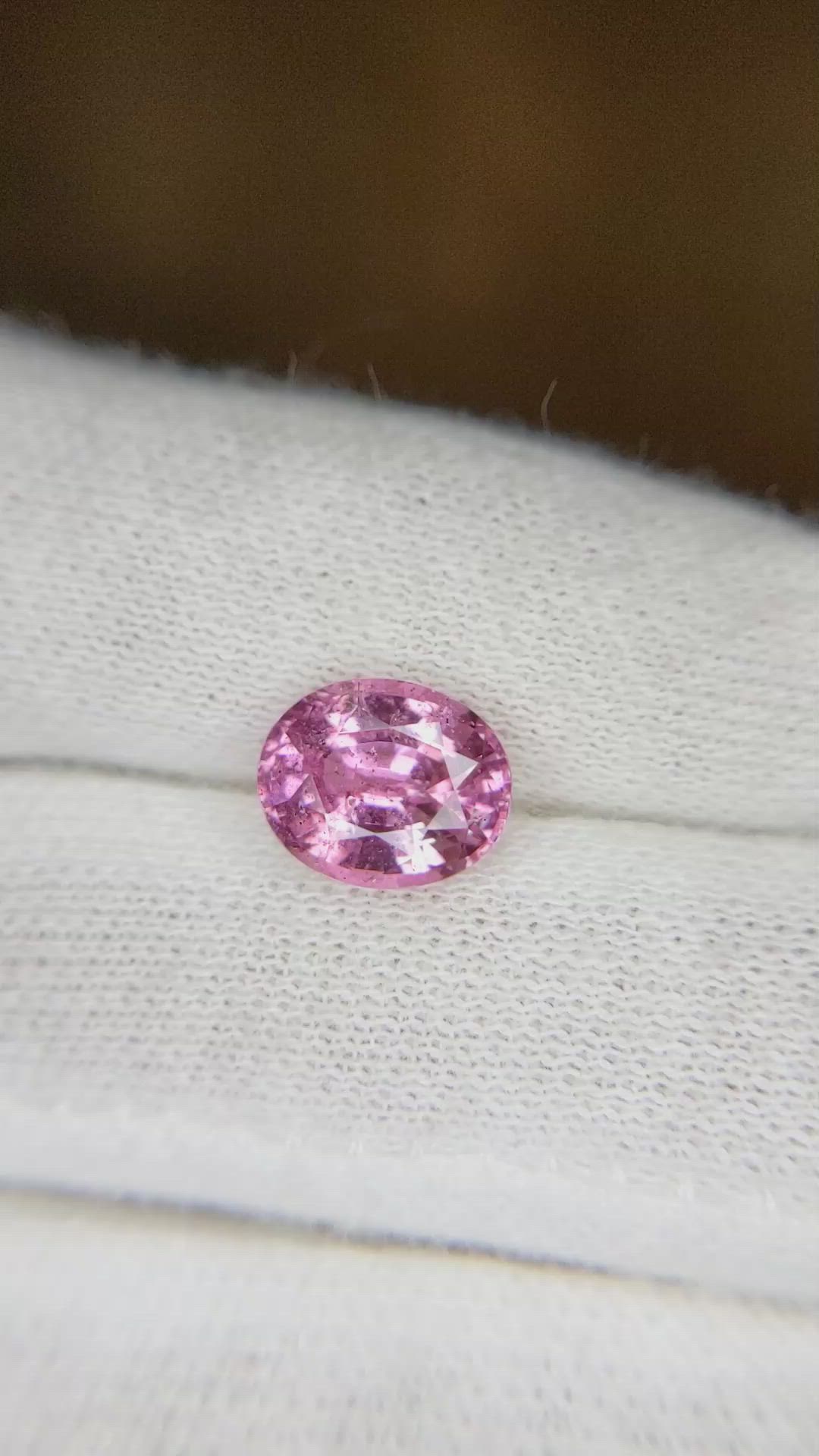 2.96 Ct. Purplish Pink Sapphire from Ceylon (Sri Lanka) Size Video