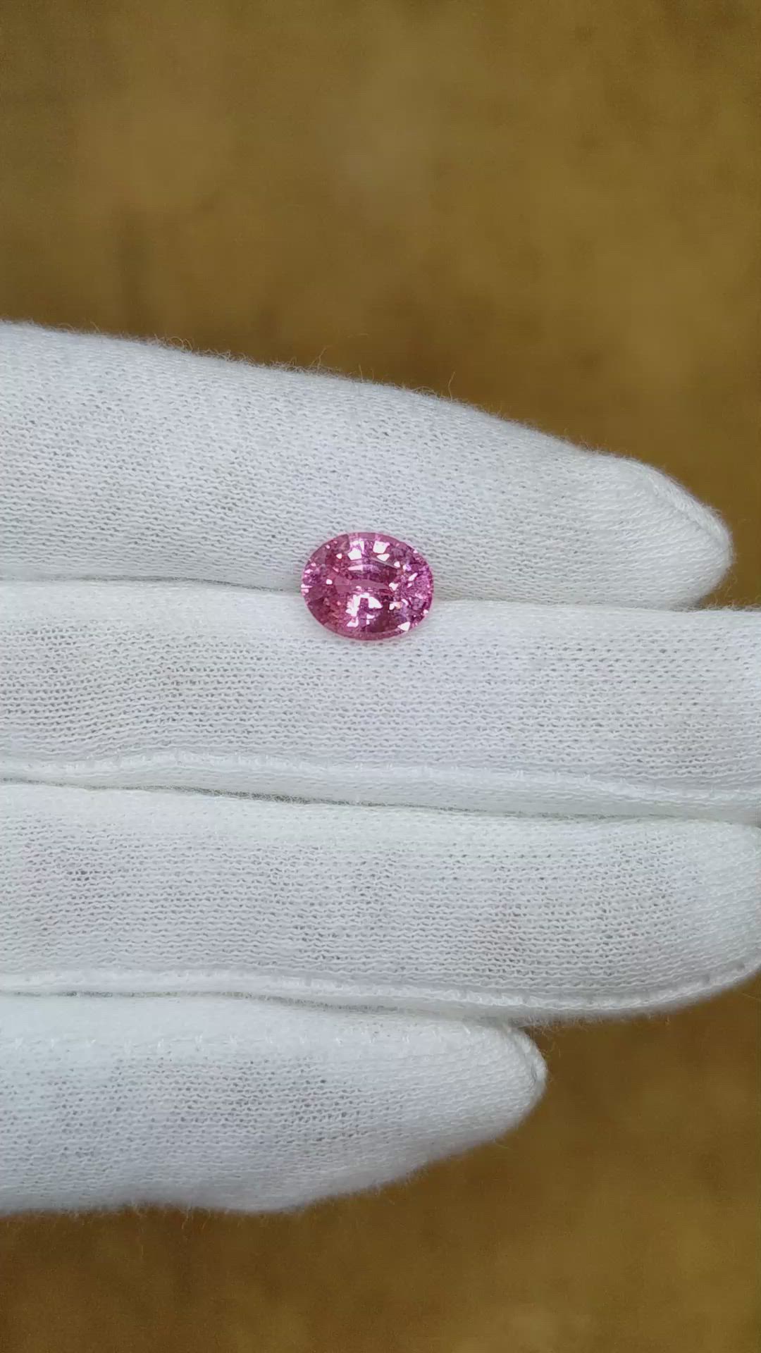 2.96 Ct. Purplish Pink Sapphire from Ceylon (Sri Lanka) Size Video