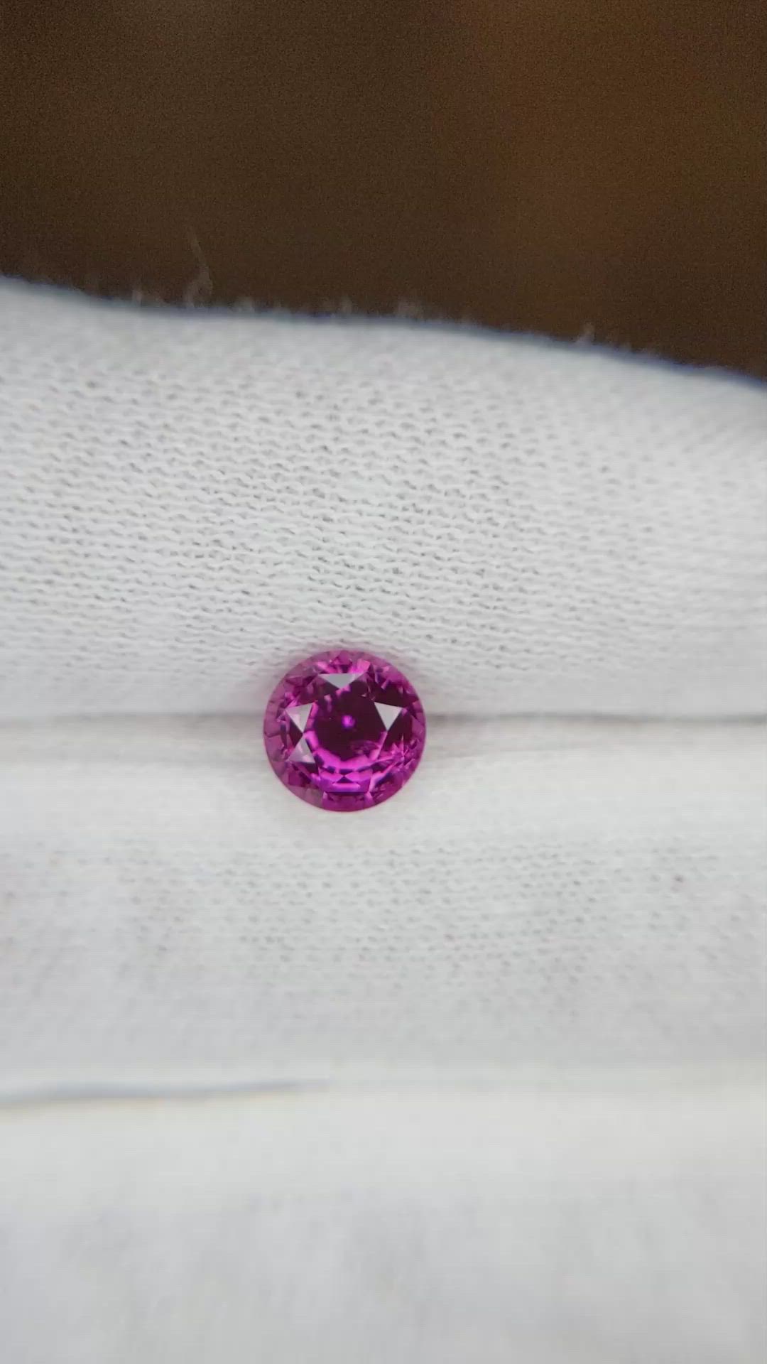 1.81 Ct. Reddish Pink Sapphire from Ceylon (Sri Lanka) Size Video