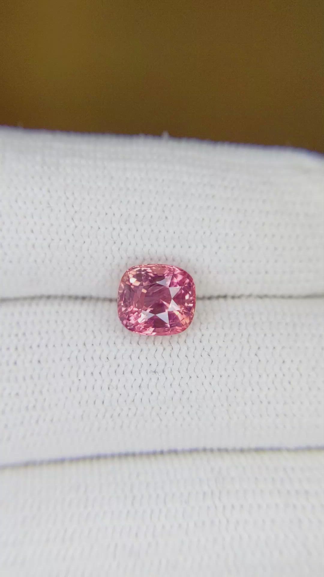 2.40 Ct. Padparadscha Sapphire from Ceylon (Sri Lanka) Size Video