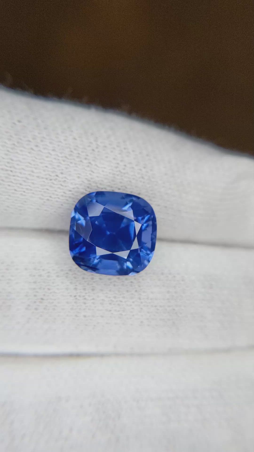 6.79 Ct. Blue Sapphire from Madagascar Size Video