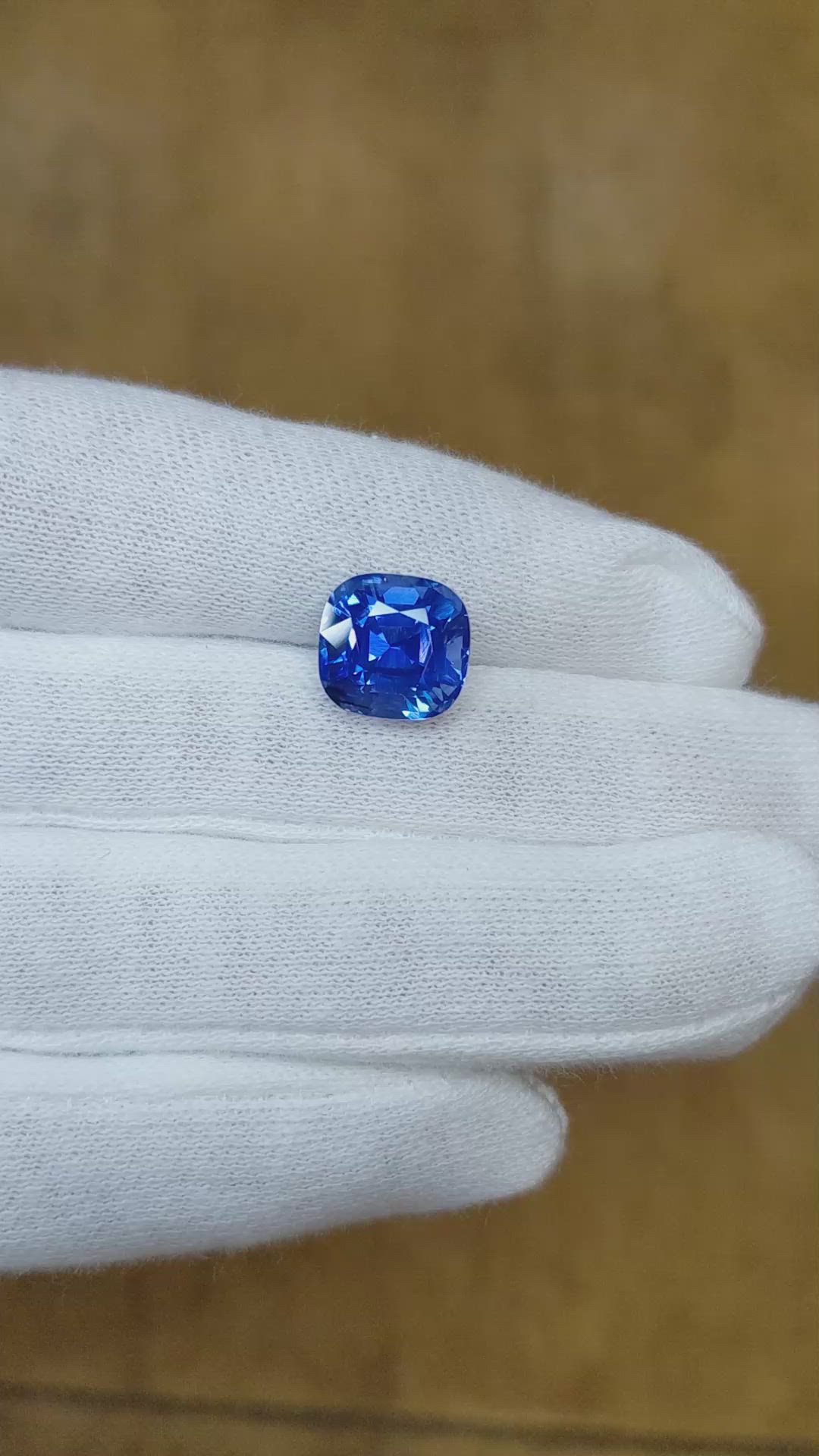 6.79 Ct. Blue Sapphire from Madagascar Size Video