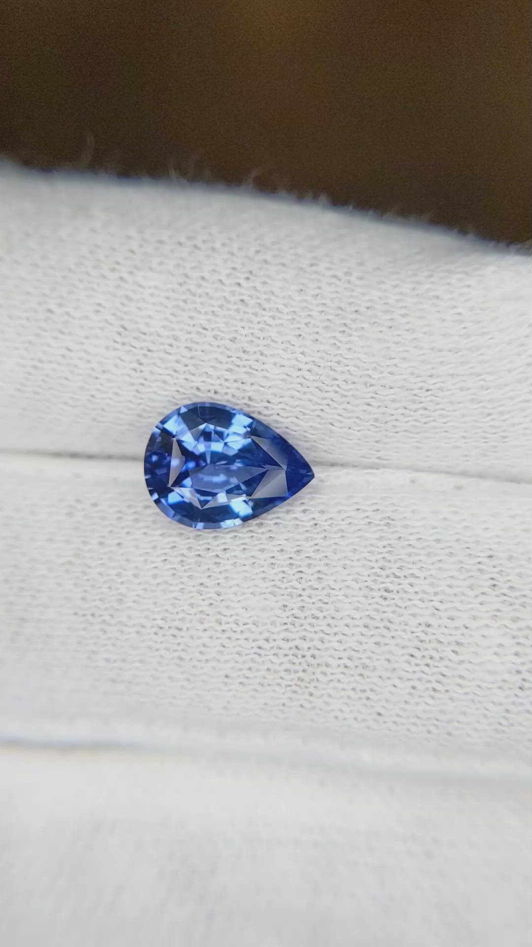 2.04 Ct. Blue Sapphire from Ceylon (Sri Lanka) Size Video