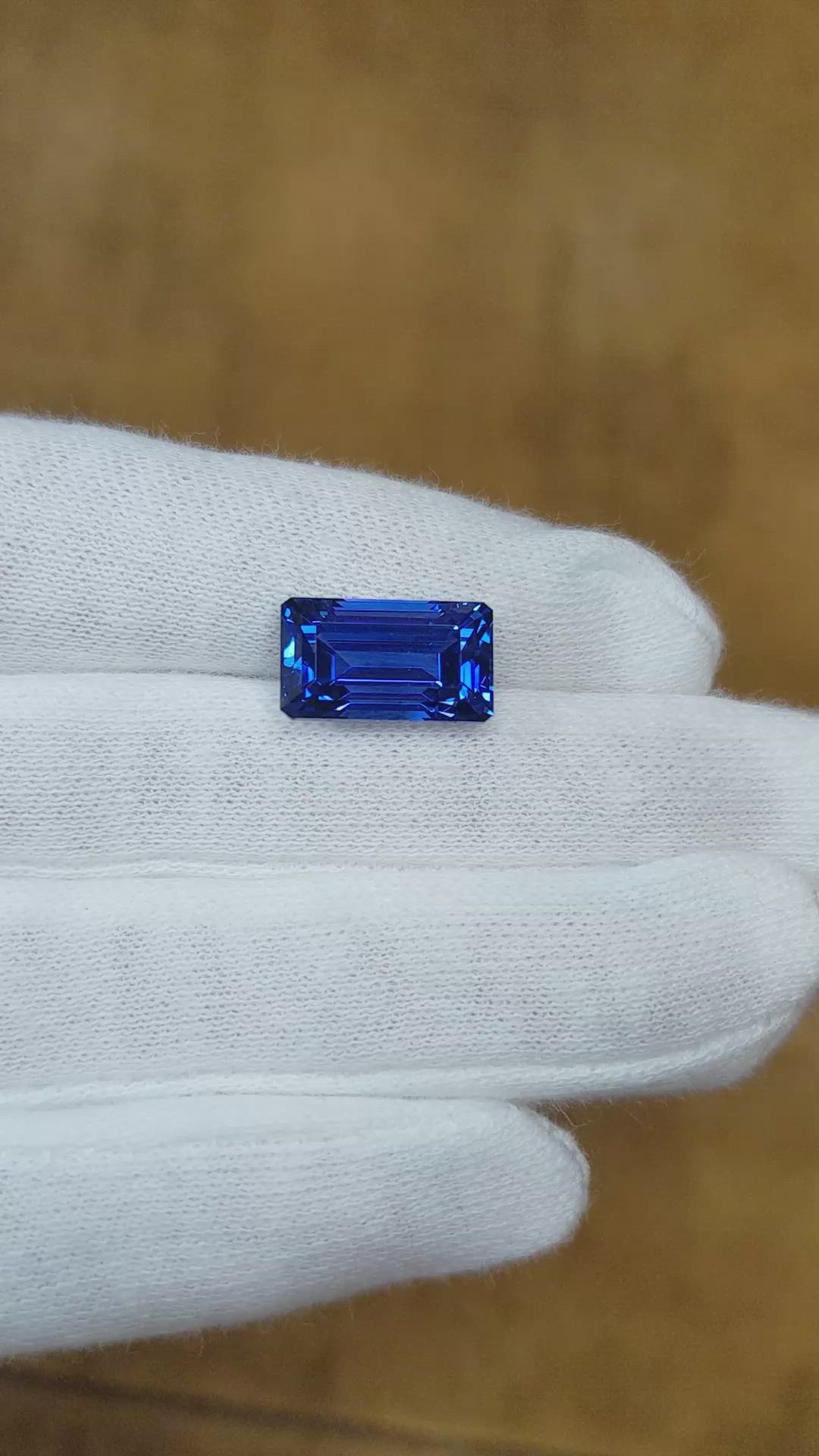 9.37 Ct. Blue Sapphire from Ceylon (Sri Lanka) Size Video