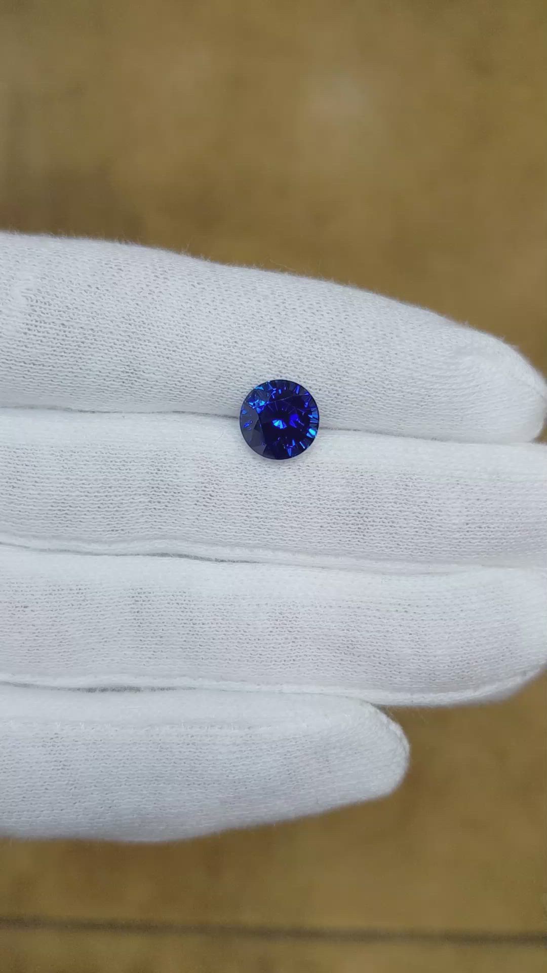 3.29 Ct. Blue Sapphire from Ceylon (Sri Lanka) Size Video