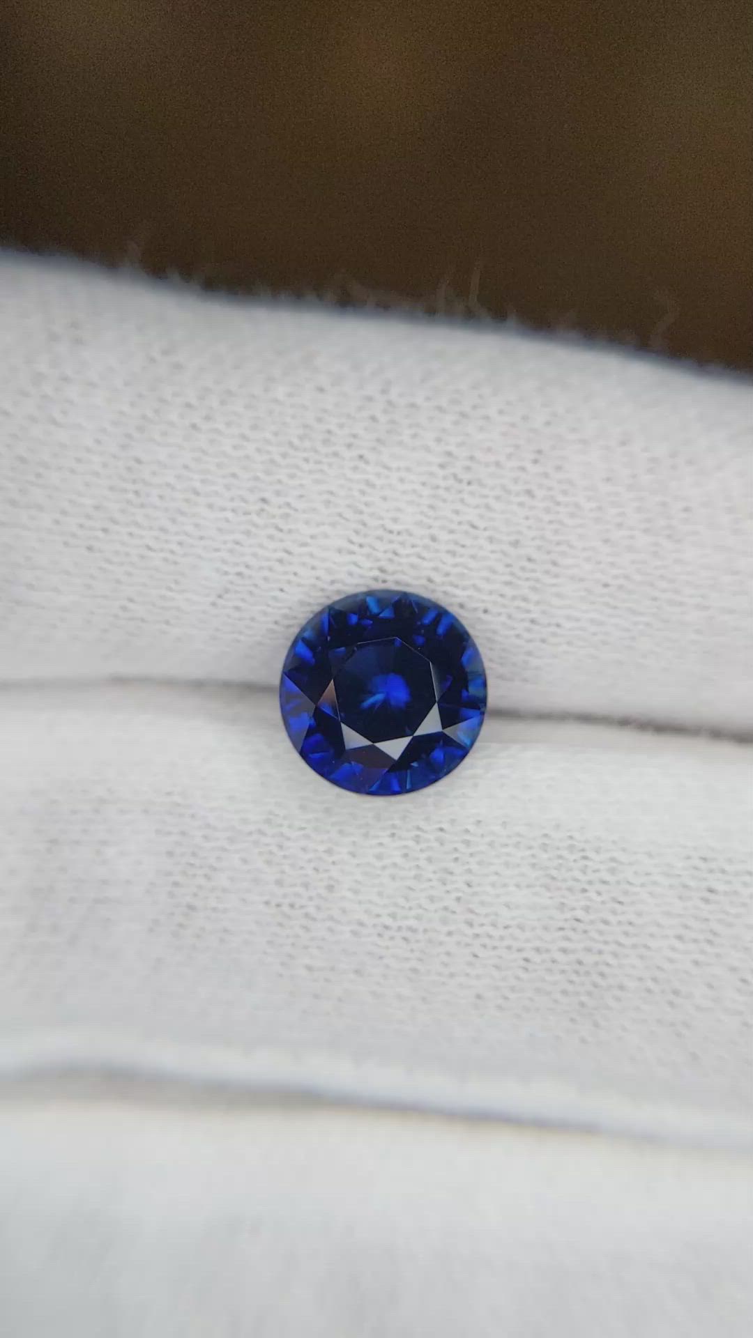 3.29 Ct. Blue Sapphire from Ceylon (Sri Lanka) Size Video