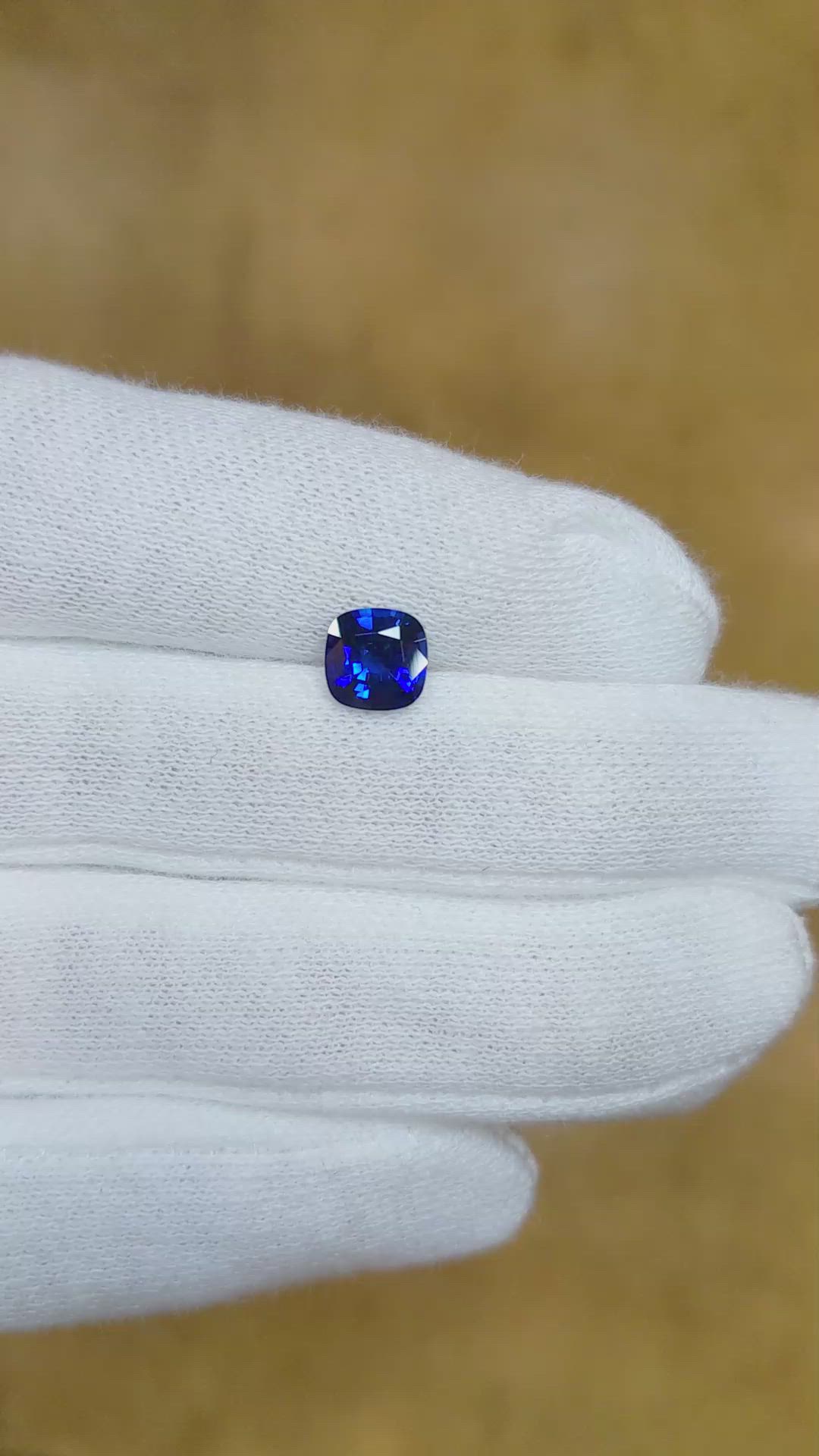 1.26 Ct. Blue Sapphire from Ceylon (Sri Lanka) Size Video