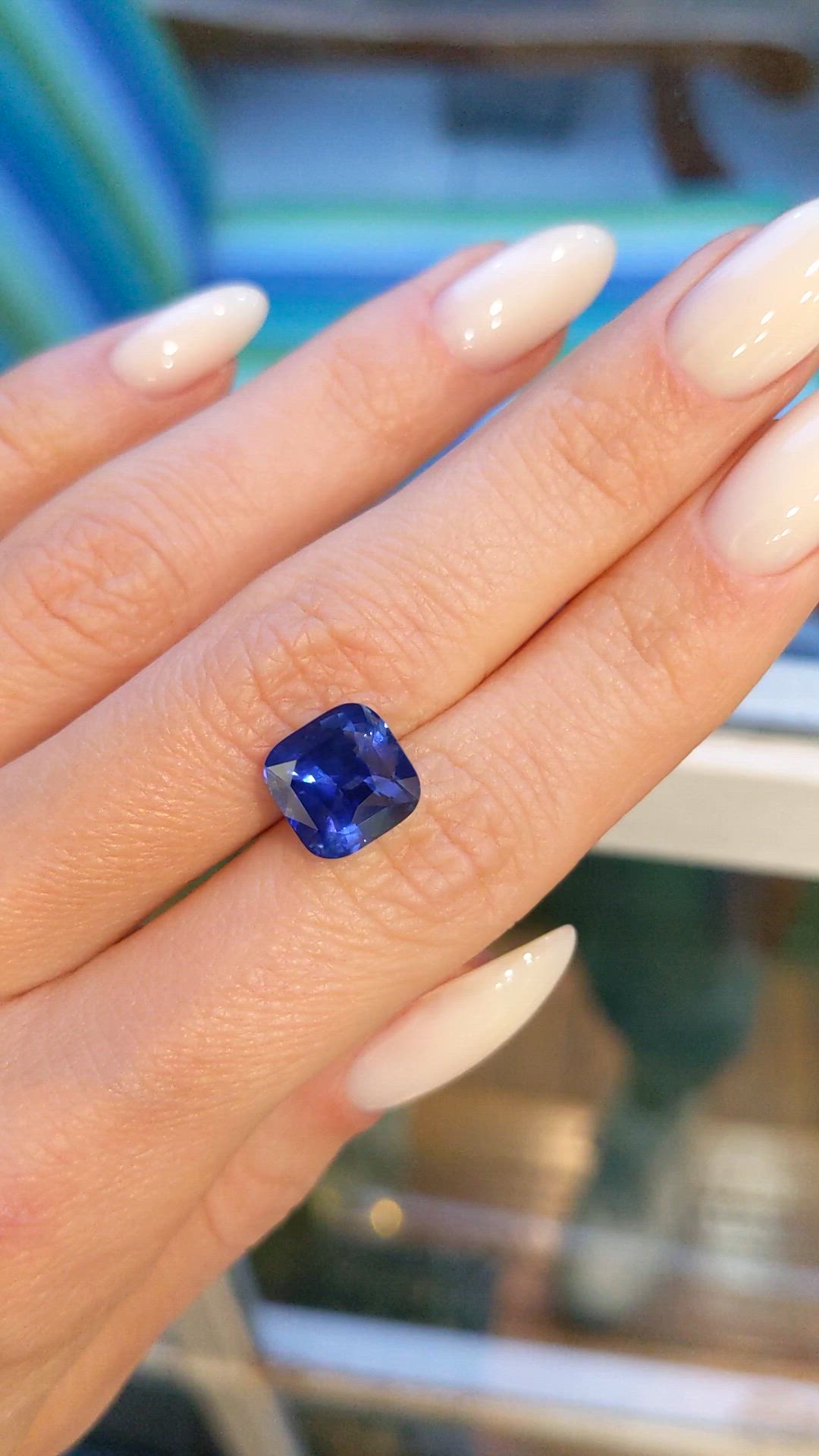 4.96 Ct. Blue Sapphire from Ceylon (Sri Lanka) Size Video