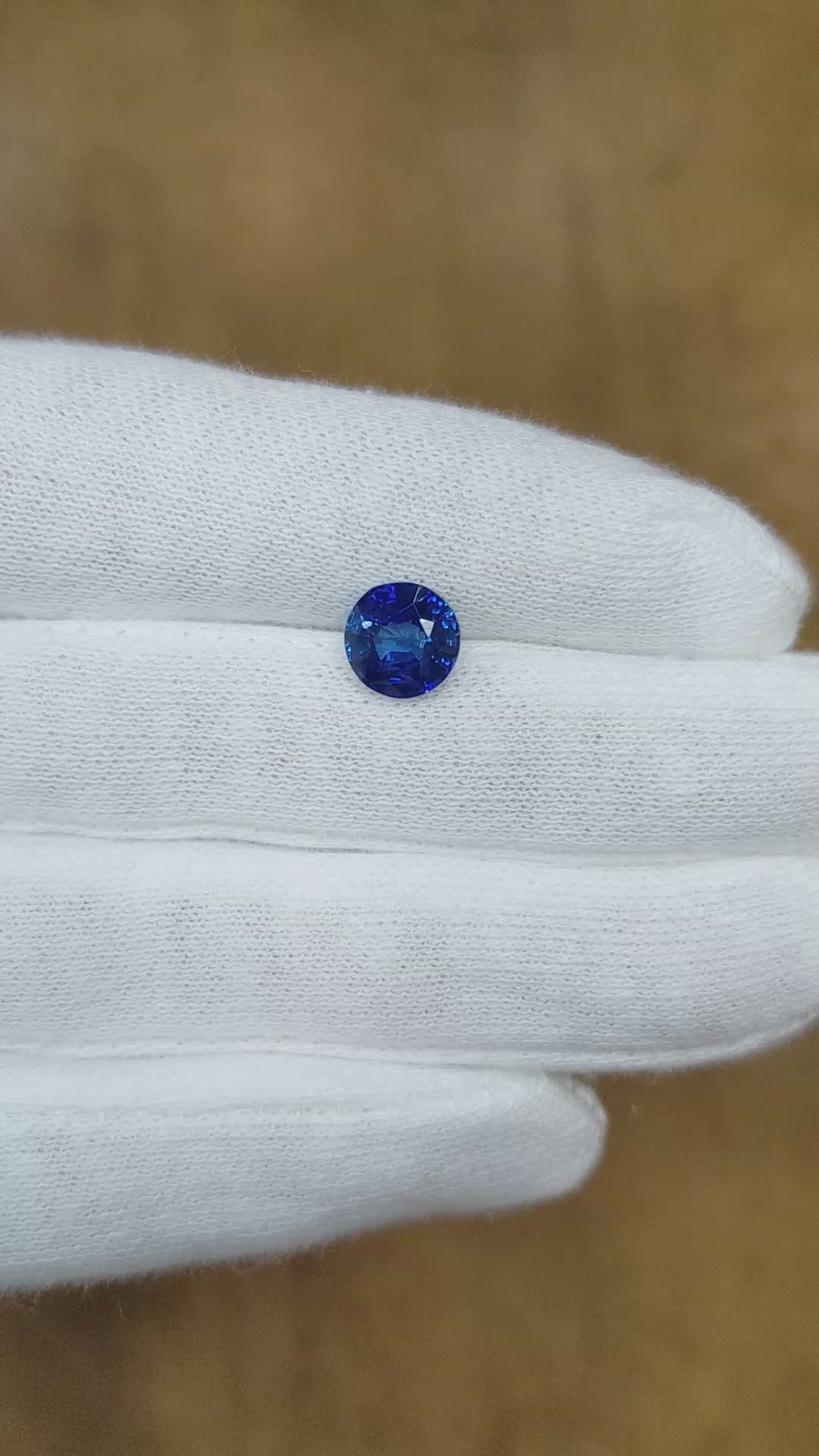 2.11 Ct. Blue Sapphire from Ceylon (Sri Lanka) Size Video