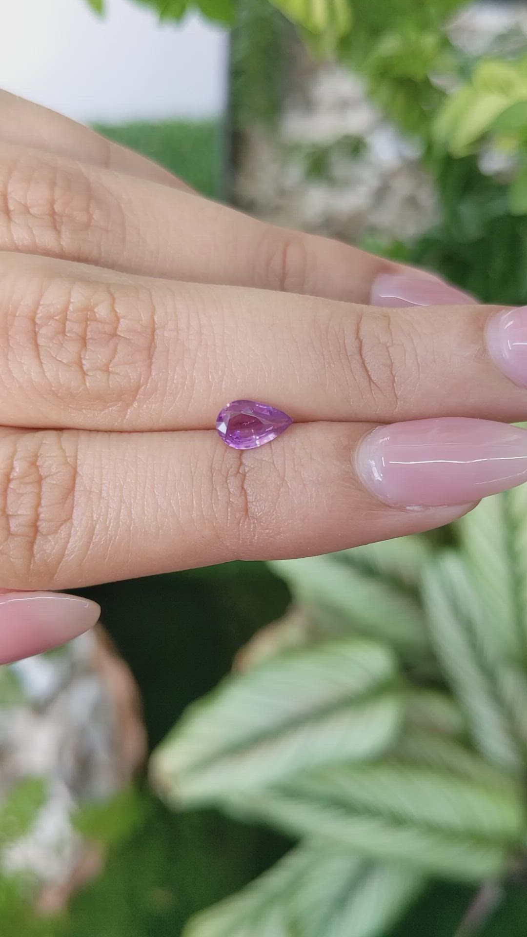 0.72 Ct. Pinkish Purple Sapphire from Ceylon (Sri Lanka) Size Video