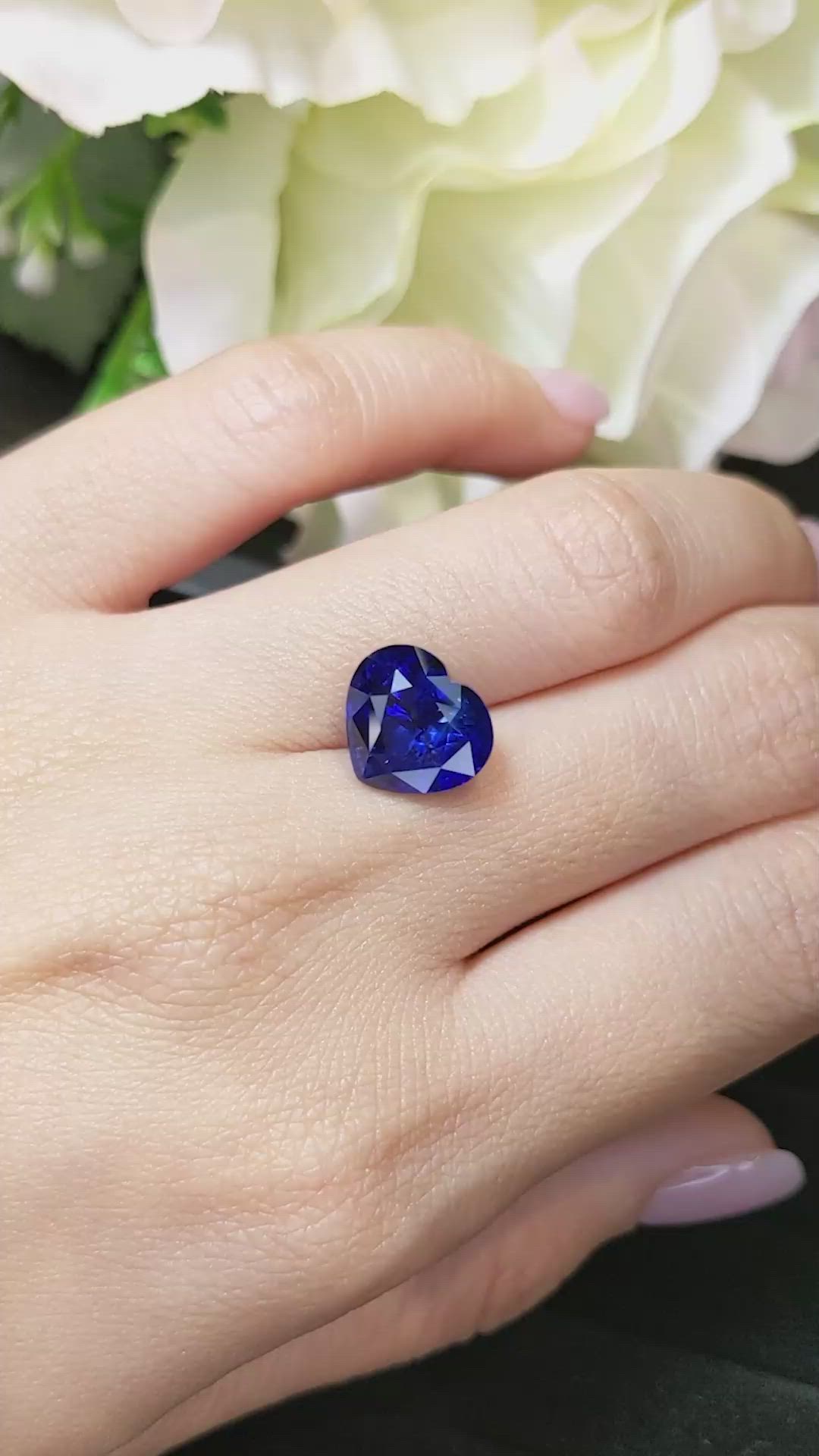 7.01 Ct. Blue Sapphire from Ceylon (Sri Lanka) Size Video