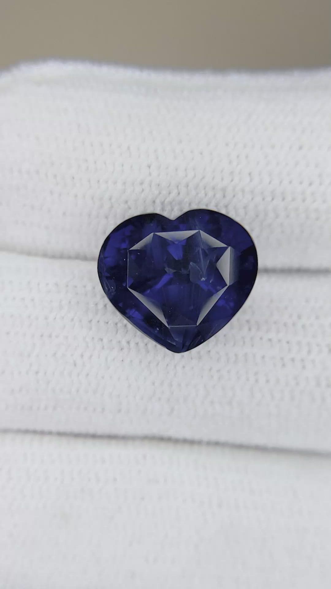 7.01 Ct. Blue Sapphire from Ceylon (Sri Lanka) Size Video