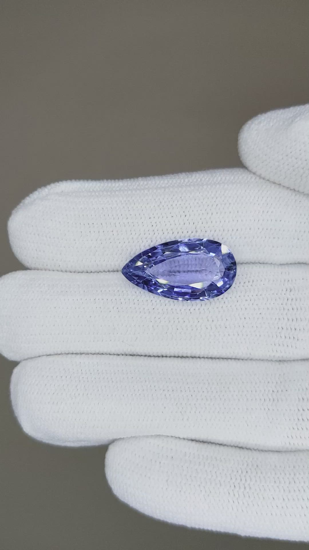 7.24 Ct. Blue Sapphire from Ceylon (Sri Lanka) Size Video