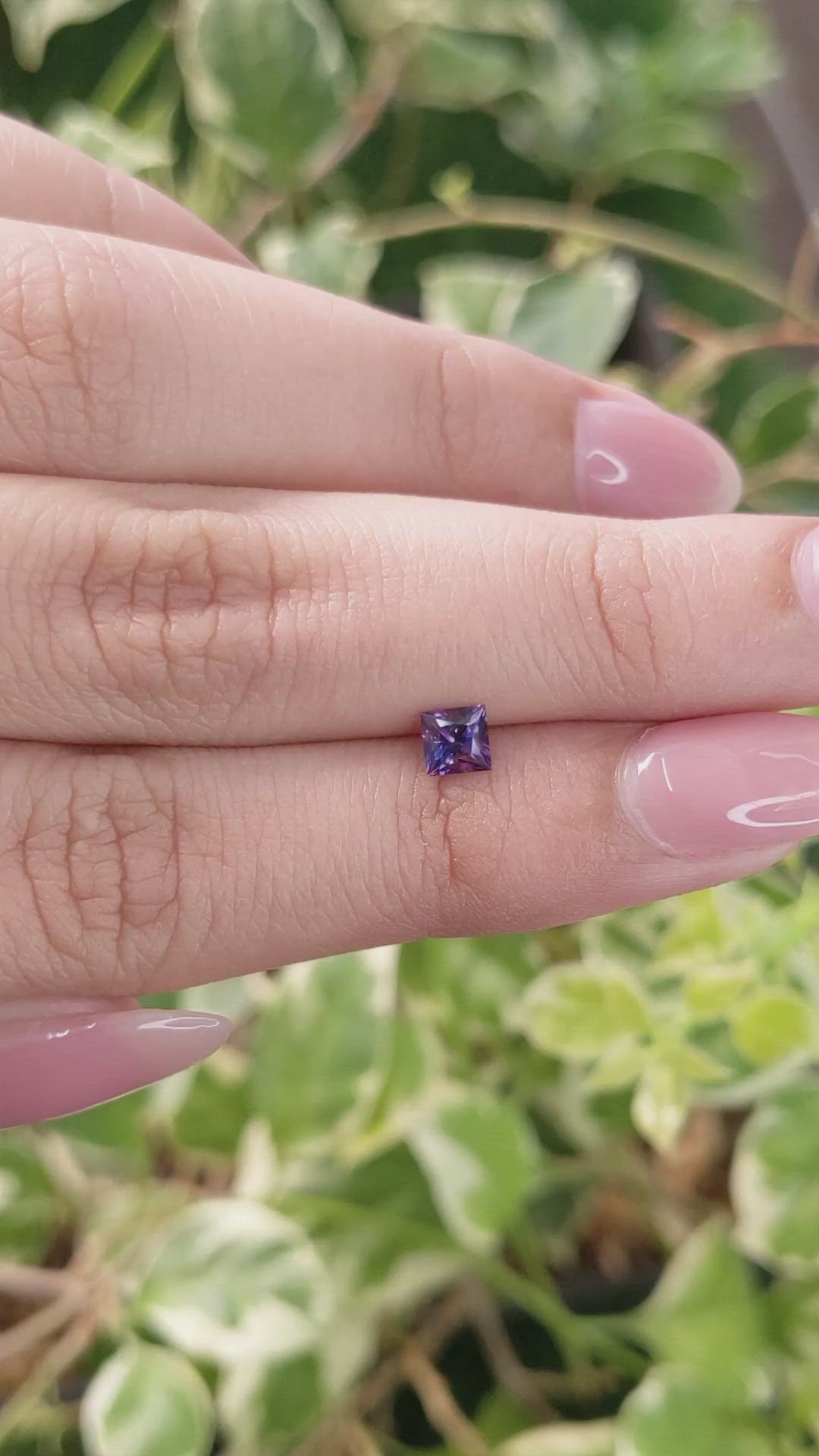 0.43 Ct. Bi Color Sapphire from Ceylon (Sri Lanka) Size Video