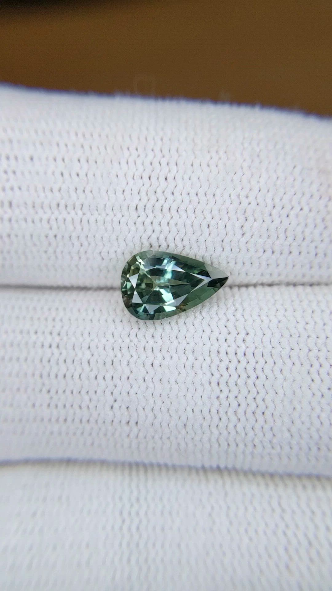 2.86 Ct. Bluish Green Sapphire from Ceylon (Sri Lanka) Size Video