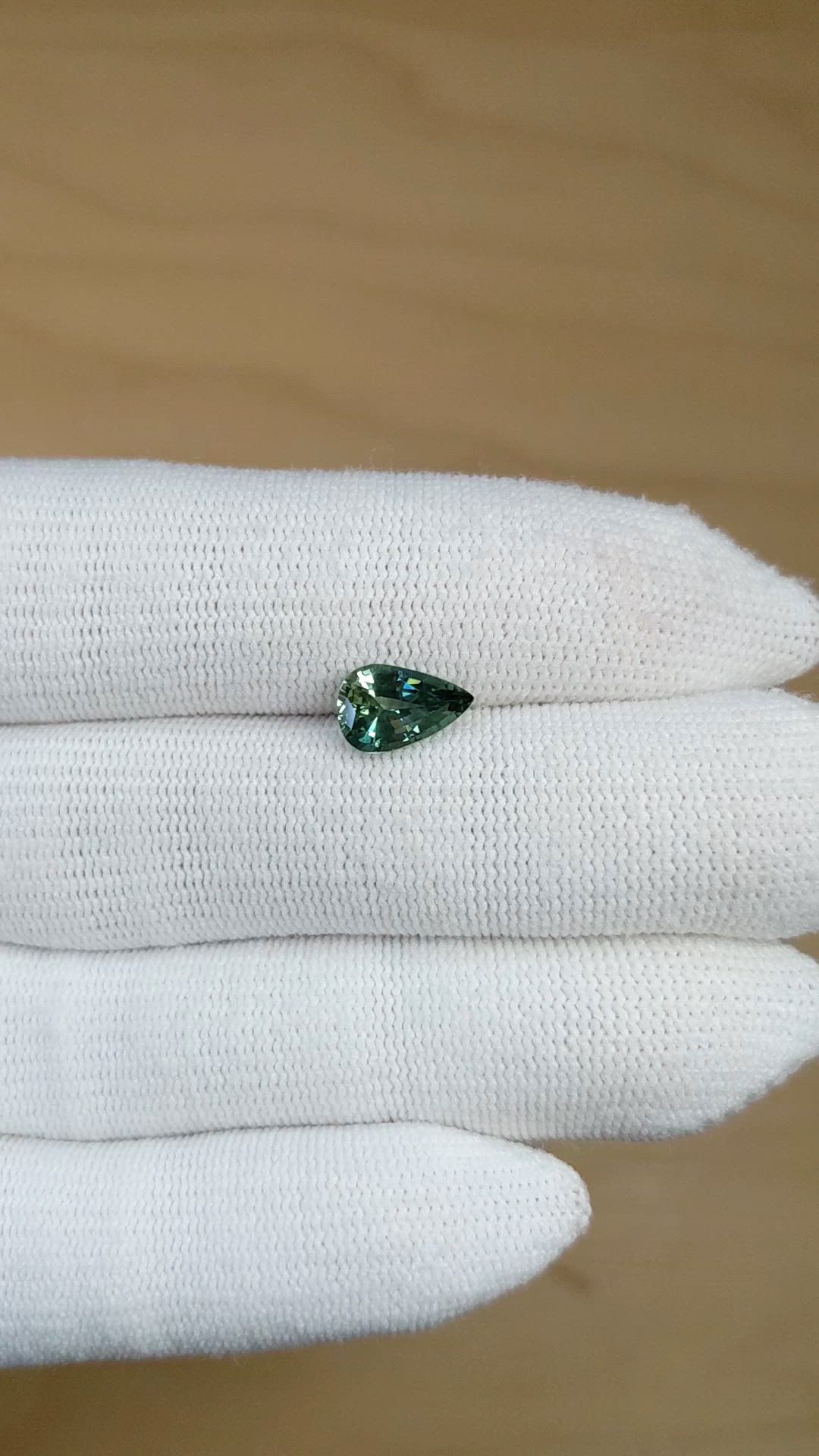 2.86 Ct. Bluish Green Sapphire from Ceylon (Sri Lanka) Size Video