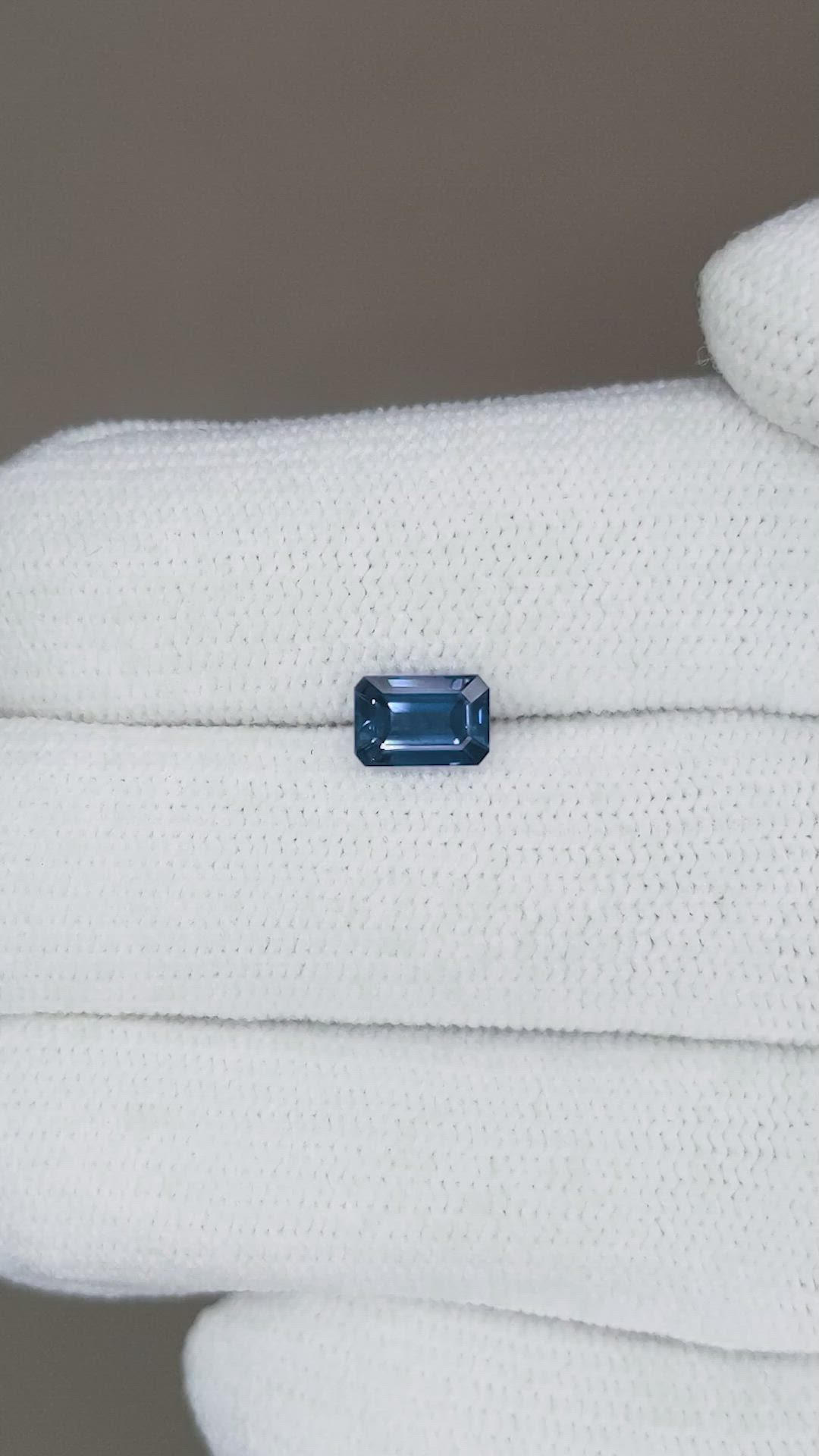 0.89 Ct. Blue Sapphire from Ceylon (Sri Lanka) Size Video